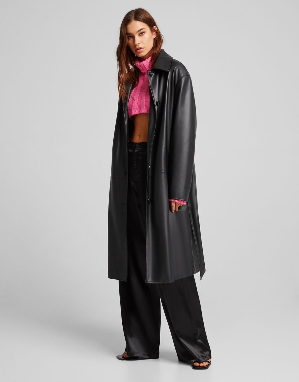 Gabardina trench efecto piel