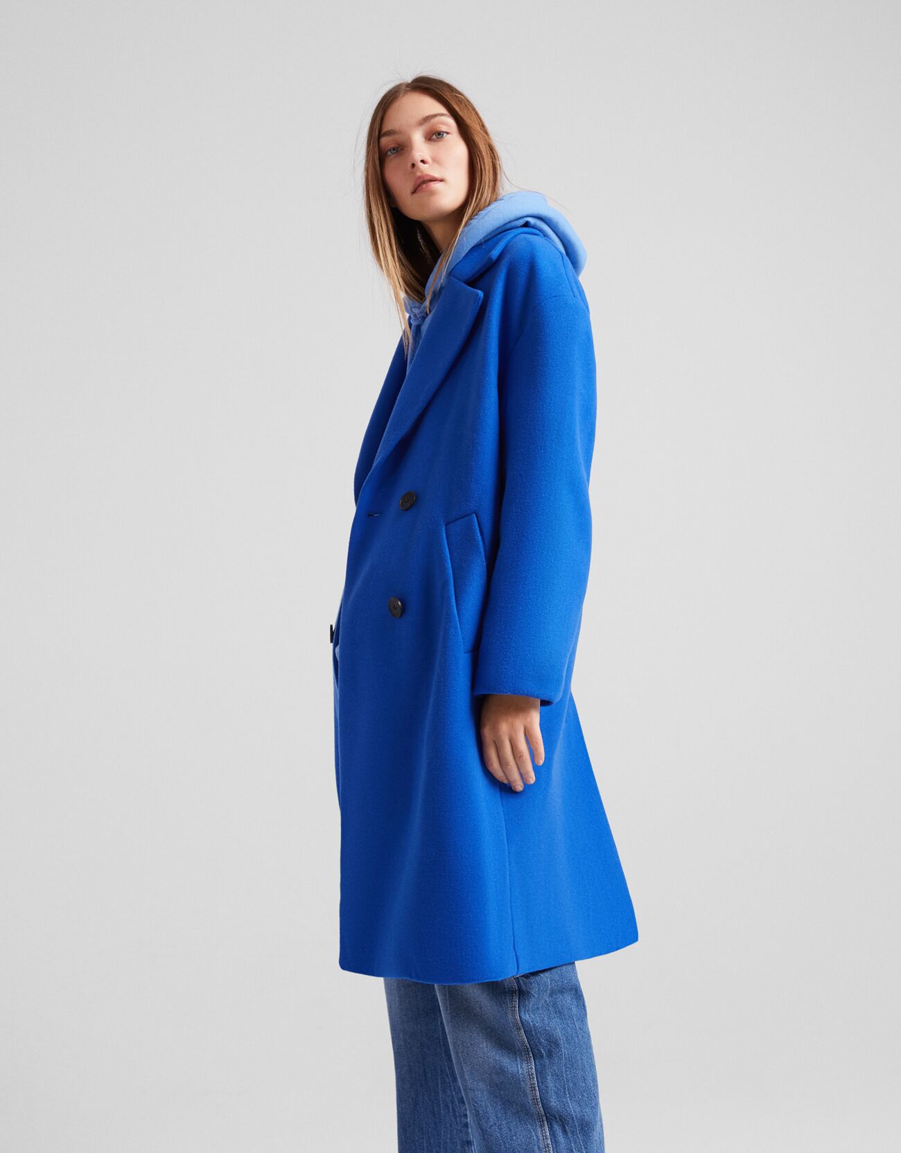 Синий Контрастное пальто Bershka