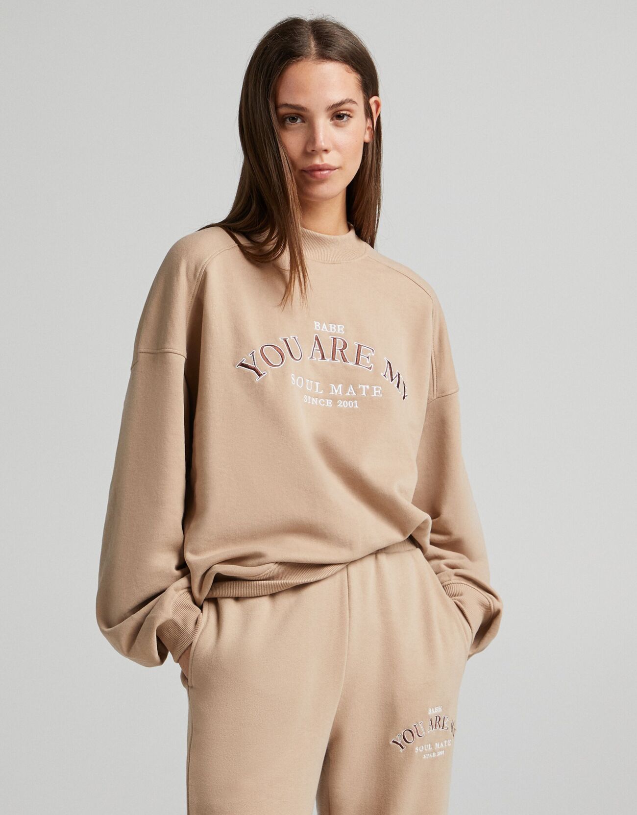 Bershka Bedrucktes Oversize-Sweatshirt Damen L Camel