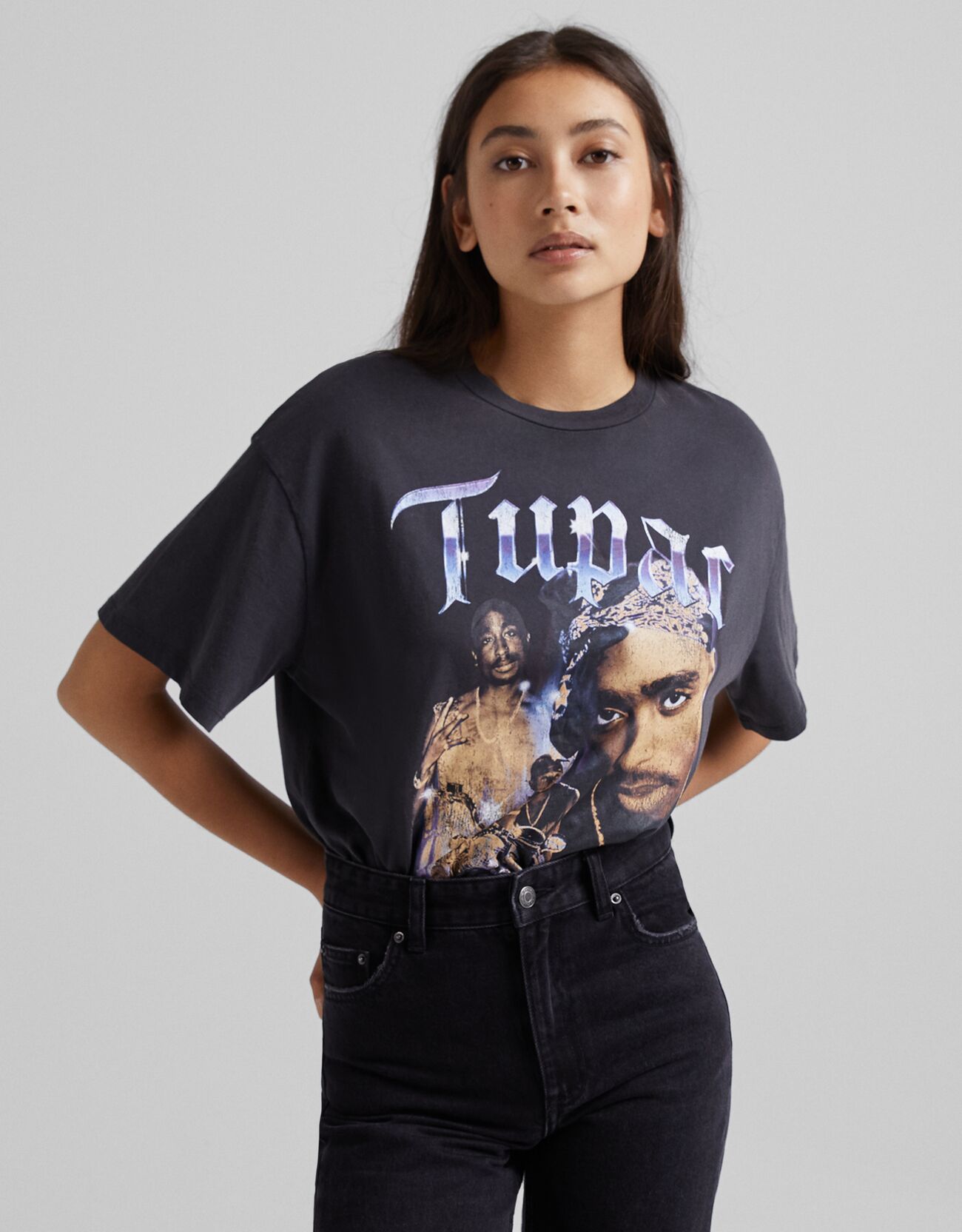 Bershka T-Shirt Manches Courtes Imprimé Tupac Femme S Noir