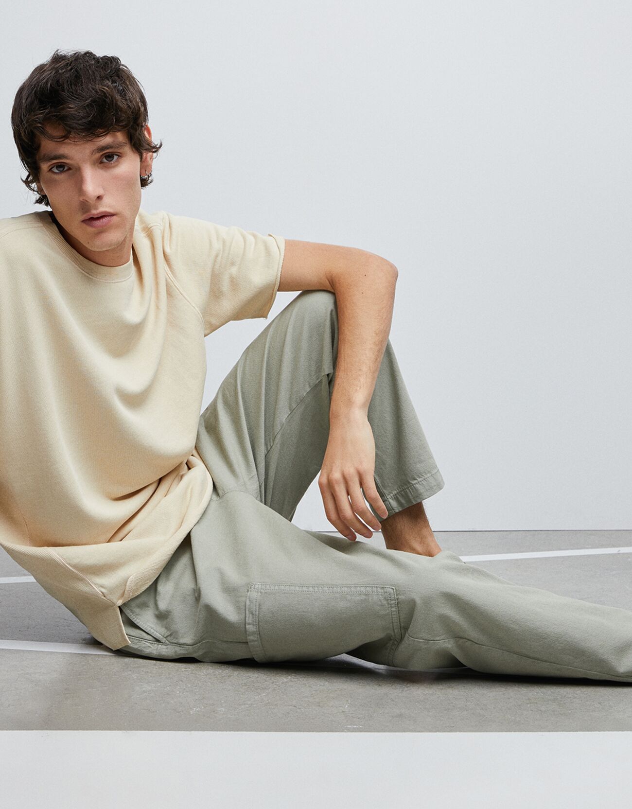 Bershka loose fit rustik pamuklu kargo pantolon 6 Bershka loose fit rustik pamuklu kargo pantolon 7