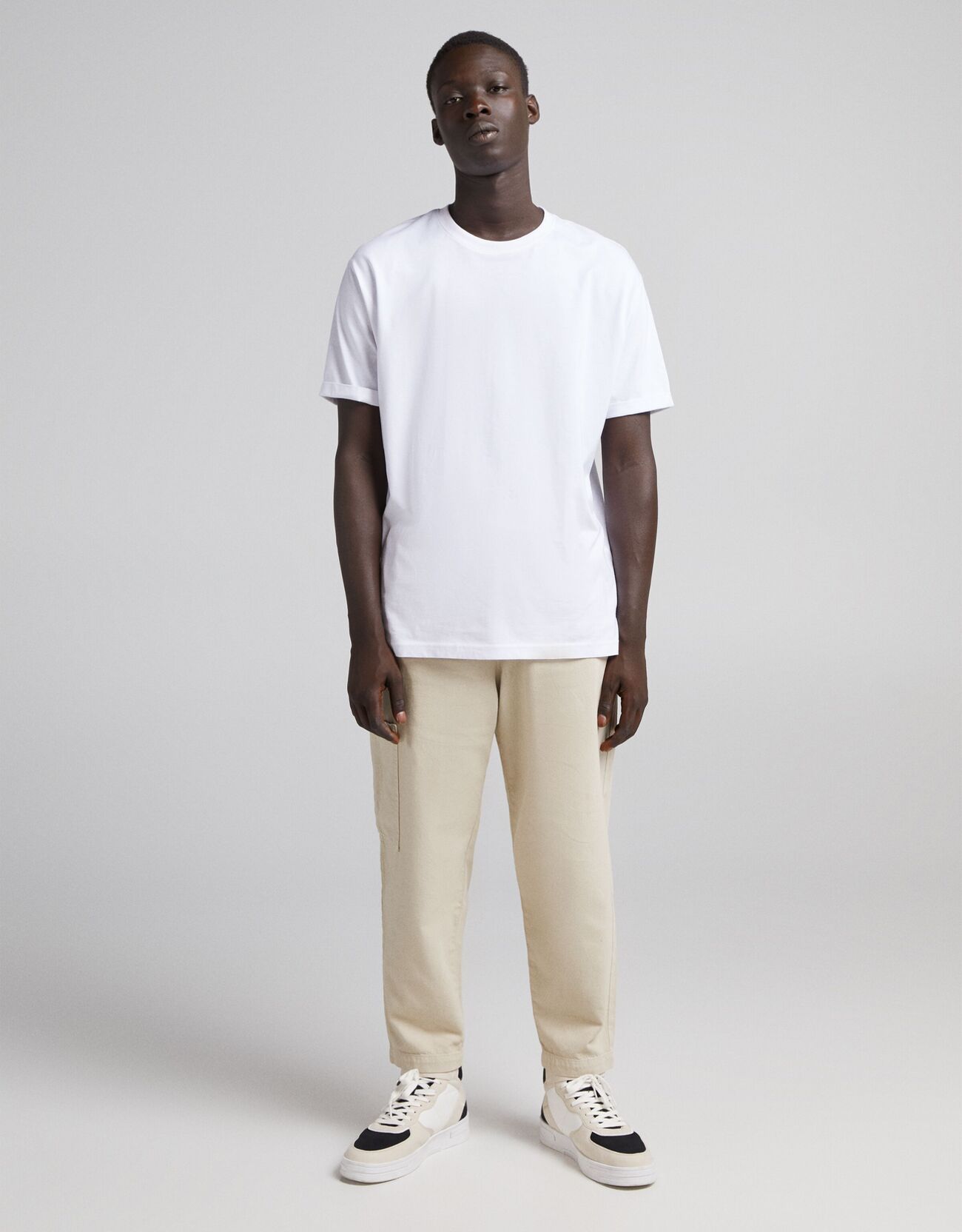 Bershka loose fit rustik pamuklu kargo pantolon 6 Bershka loose fit rustik pamuklu kargo pantolon 7