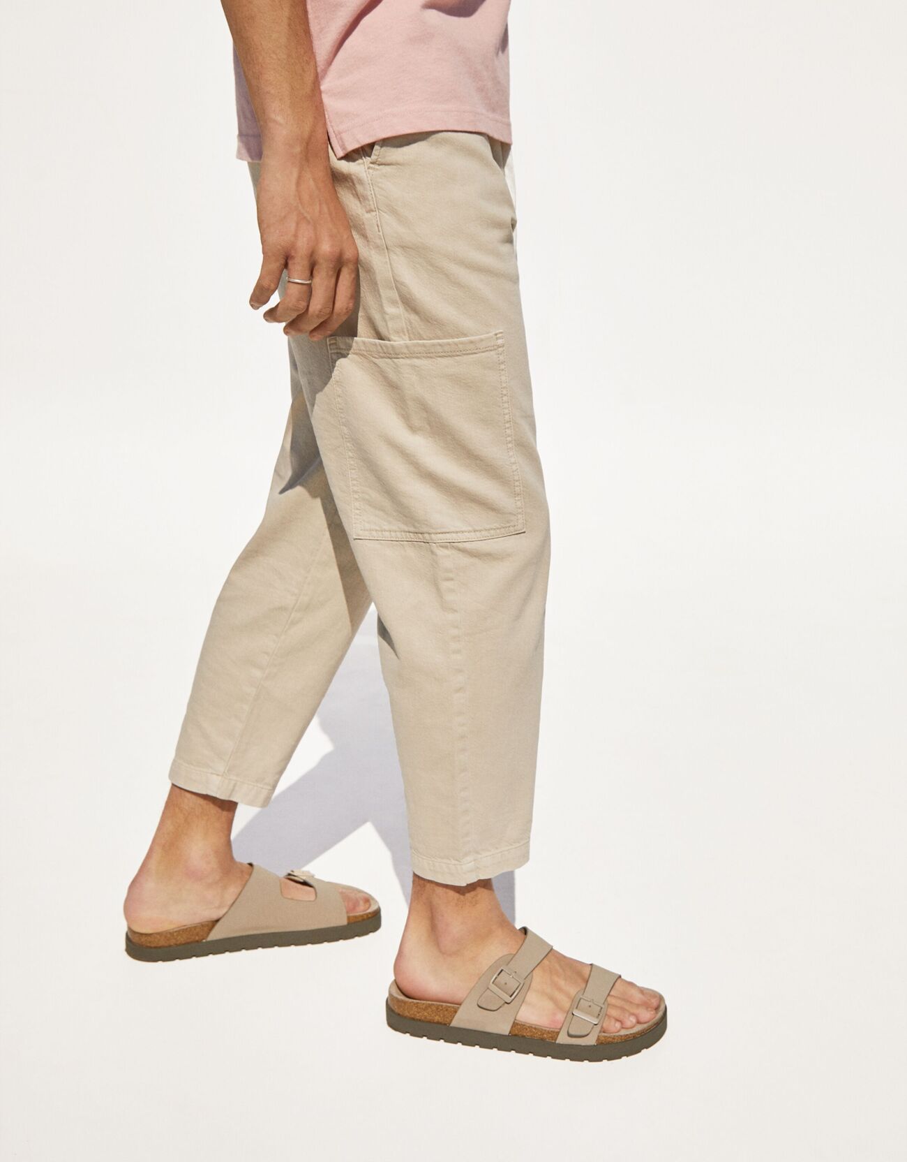 Bershka loose fit rustik pamuklu kargo pantolon 4 Bershka loose fit rustik pamuklu kargo pantolon 5
