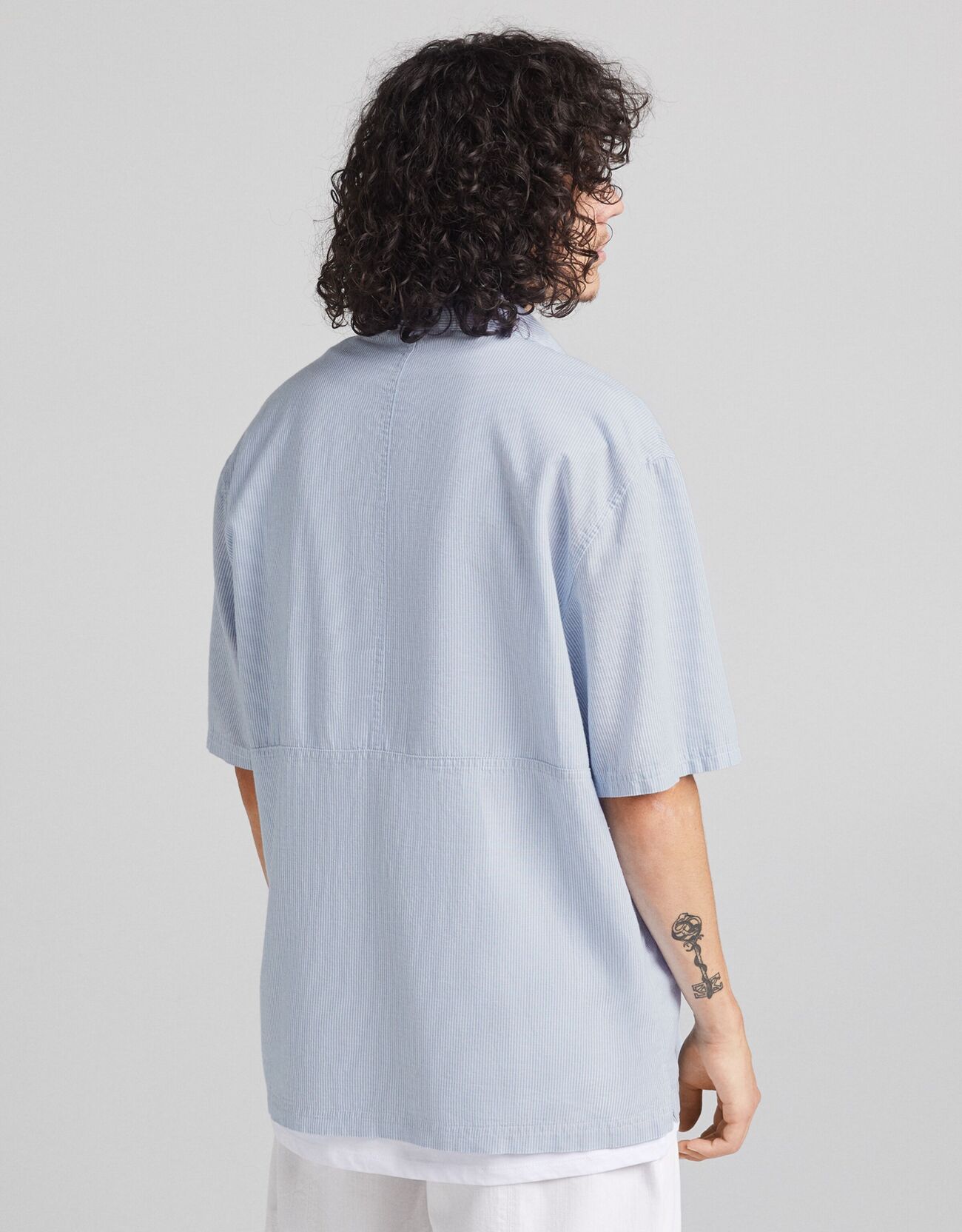 Bershka Relaxed fit keten kısa kollu gömlek 10 Bershka Relaxed fit keten kısa kollu gömlek 11