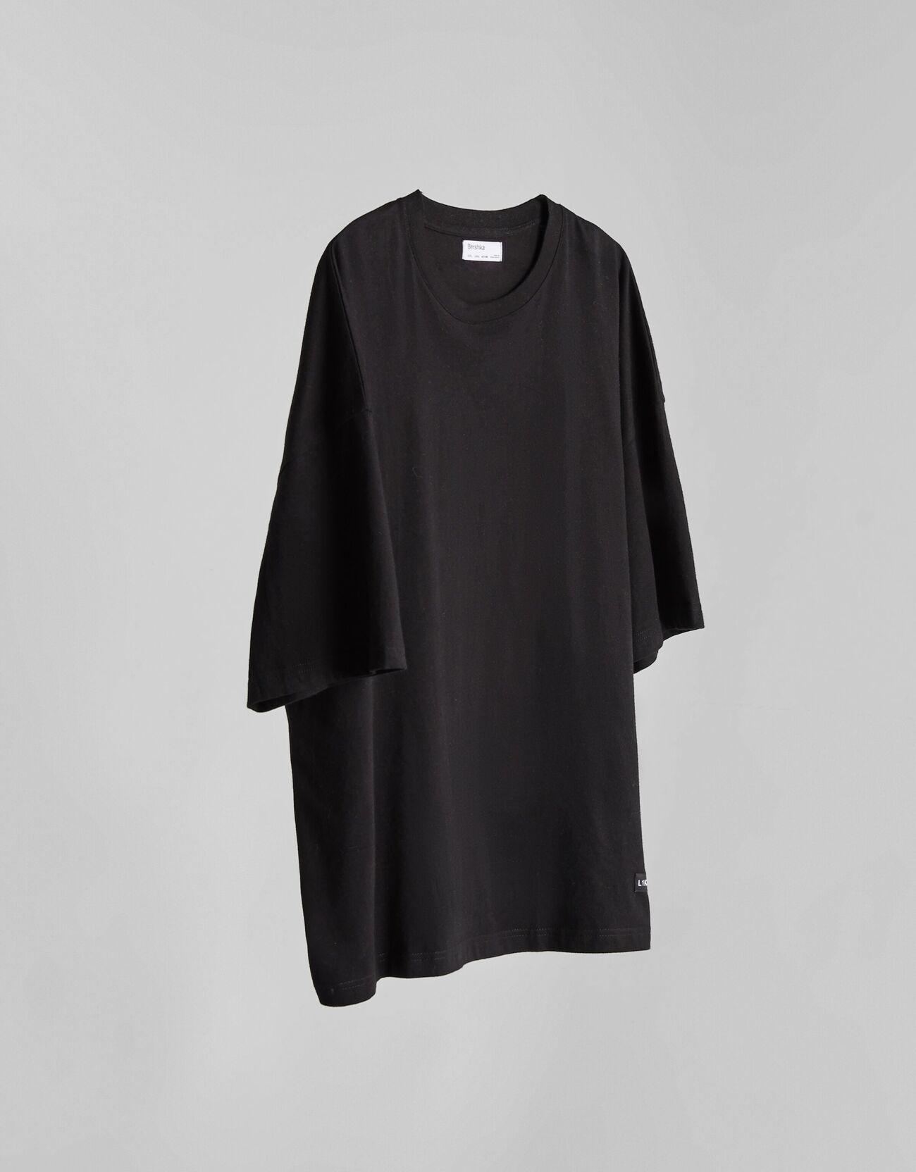Bershka Ekstra bol kesim kısa kollu t-shirt 0 Bershka Ekstra bol kesim kısa kollu t-shirt 1