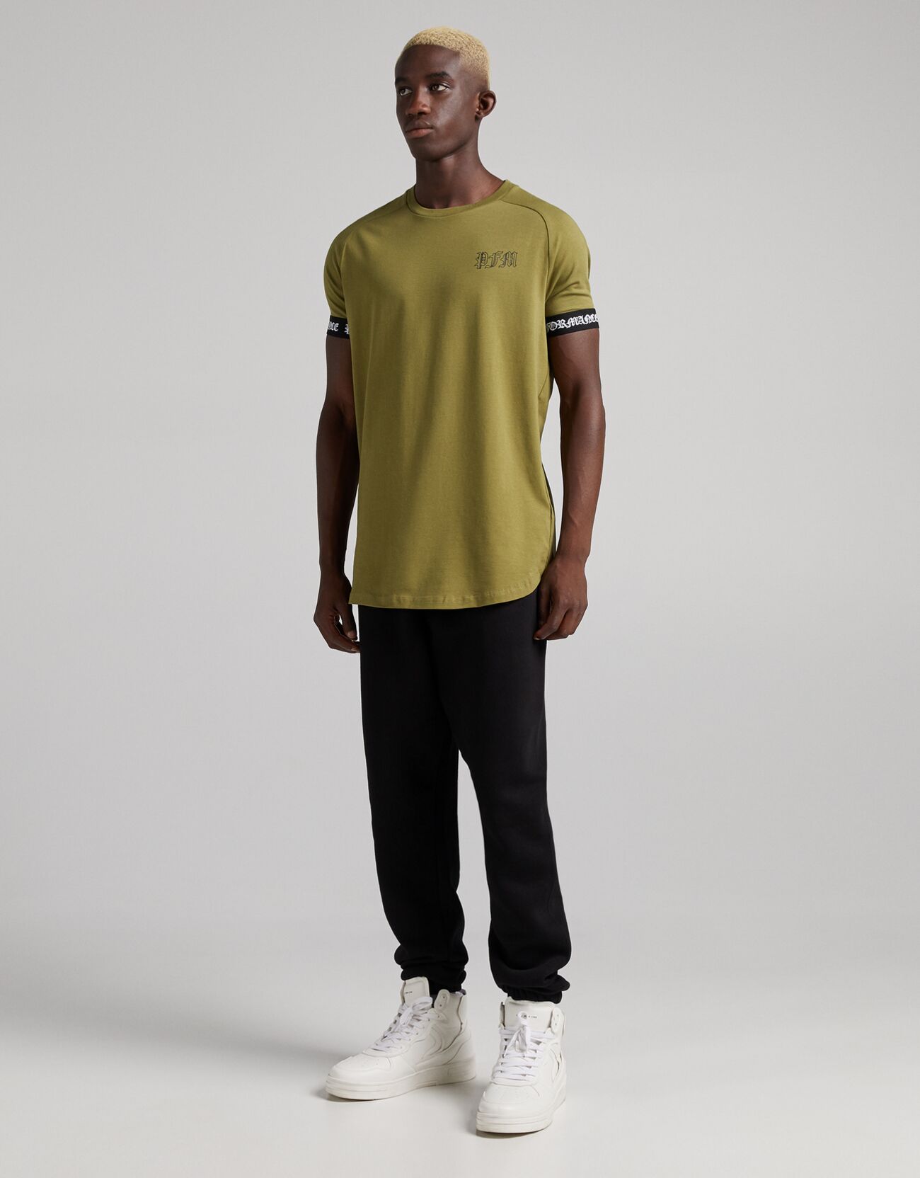 Bershka Streç muscle fit t-shirt 8 Bershka Streç muscle fit t-shirt 9