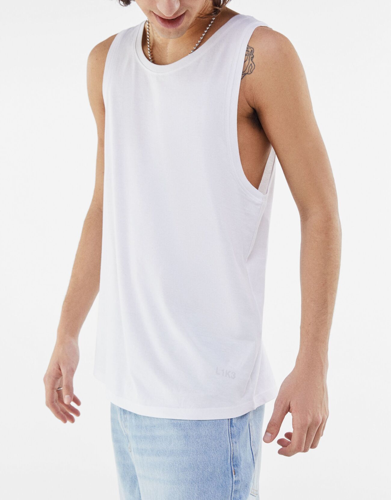 Bershka Askılı t-shirt 8 Bershka Askılı t-shirt 9
