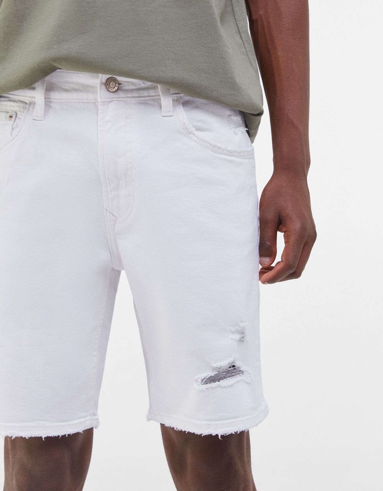 Bershka Distressed skinny fit denim bermuda 8 Bershka Distressed skinny fit denim bermuda 9