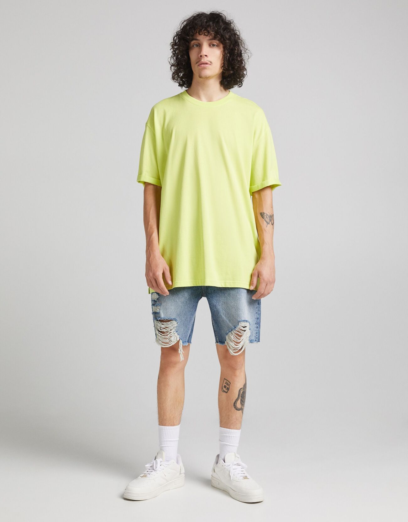 Bershka Distressed slim fit denim bermuda 0 Bershka Distressed slim fit denim bermuda 1