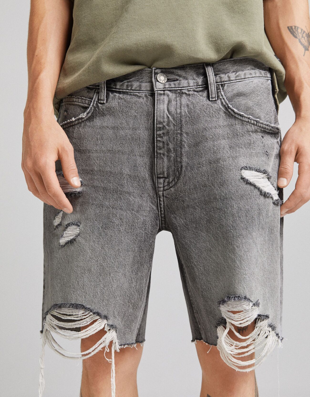 Bershka Distressed slim fit denim bermuda 6 Bershka Distressed slim fit denim bermuda 7