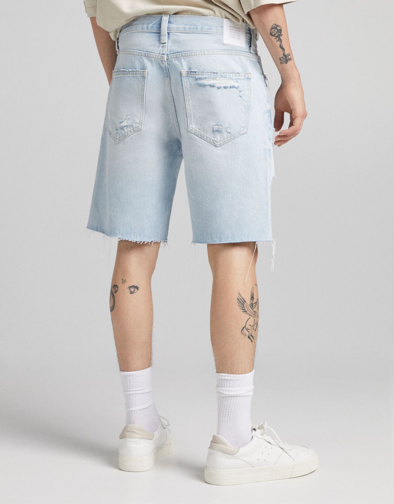 Bershka Distressed jean bermuda 6 Bershka Distressed jean bermuda 7