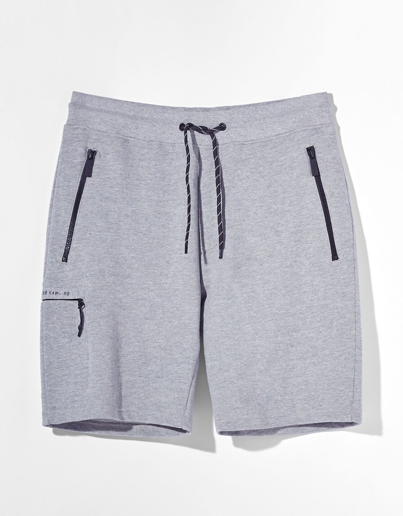 Bershka Cepli pamuklu jogger bermuda şort 0 Bershka Cepli pamuklu jogger bermuda şort 1