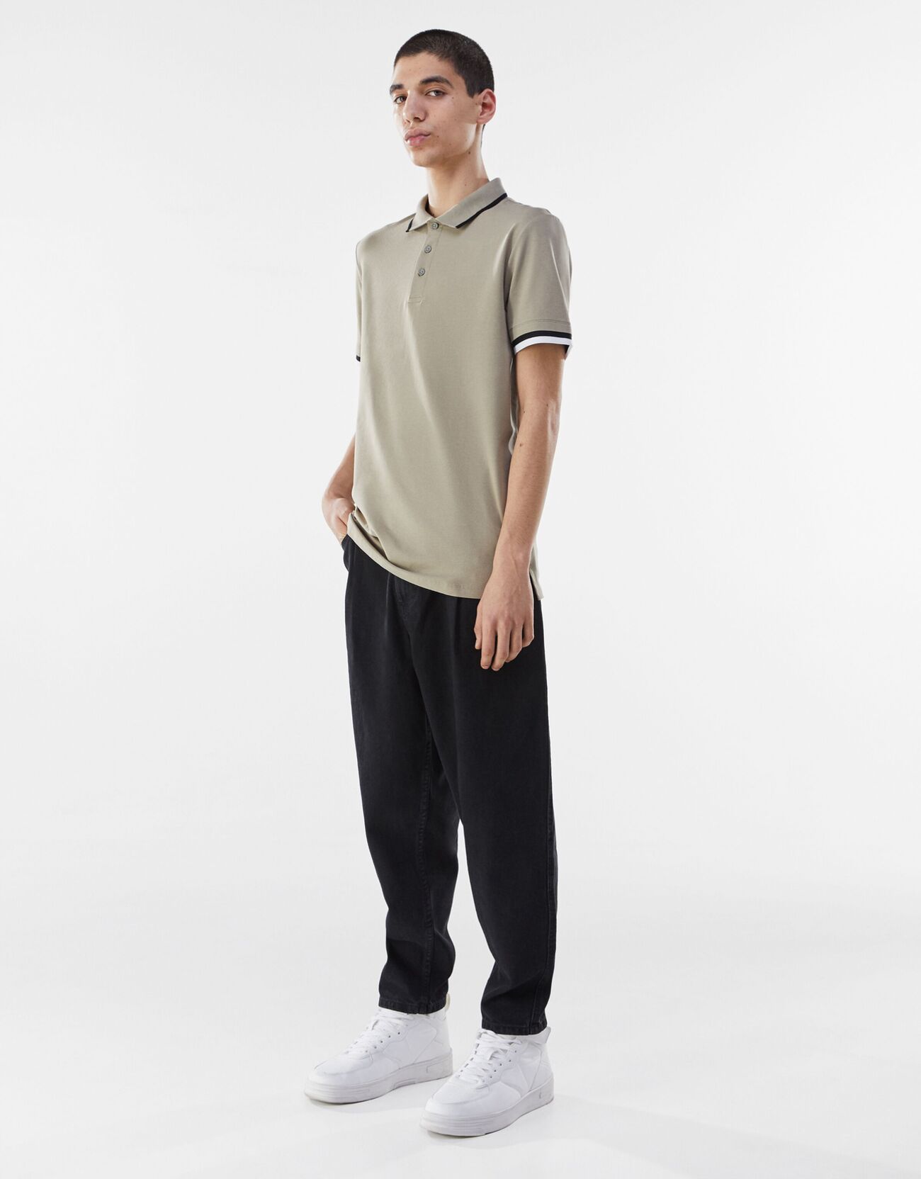 Bershka Şerit detaylı polo t-shirt 6 Bershka Şerit detaylı polo t-shirt 7