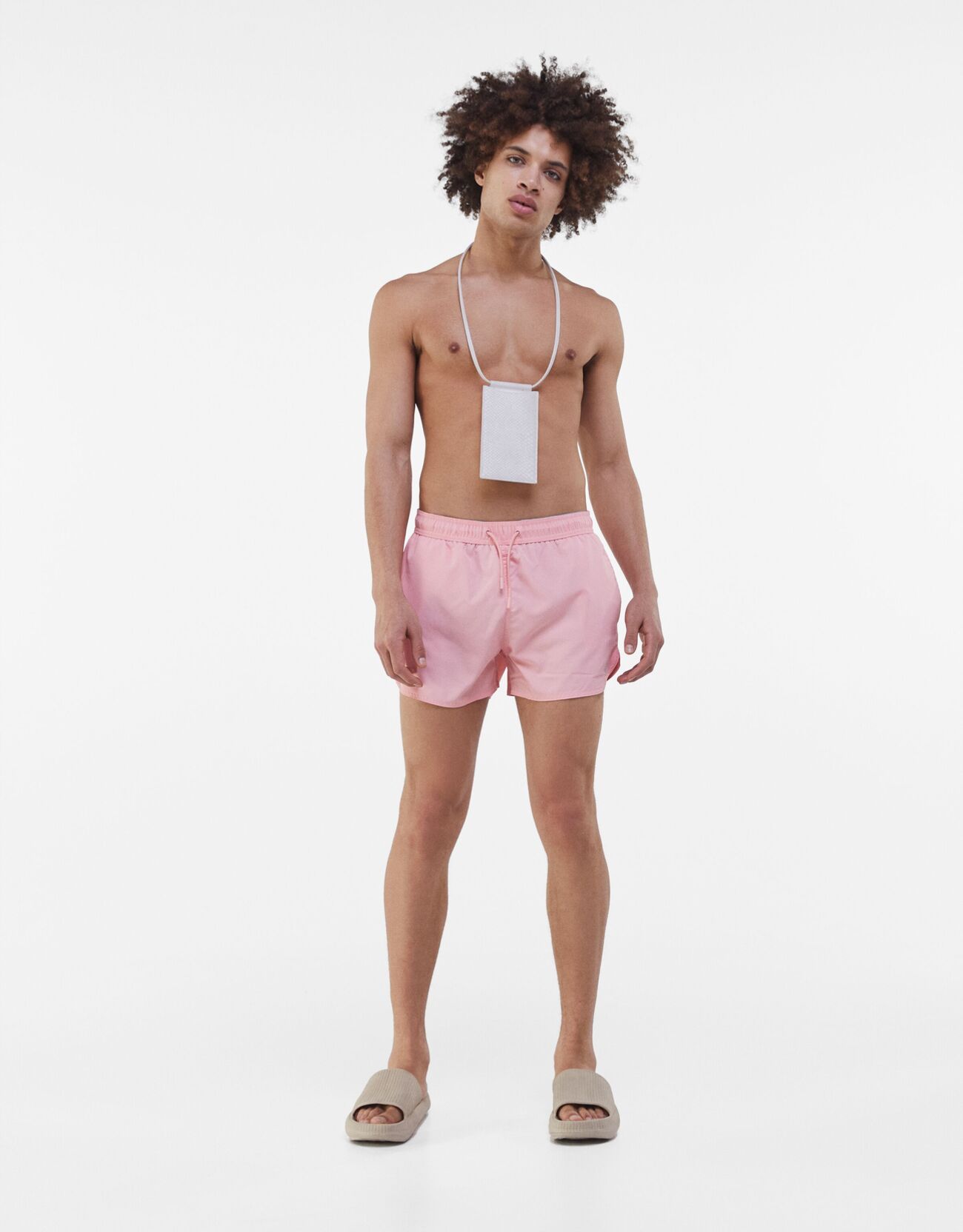 Bershka Tek renkli mayo. 4 Bershka Tek renkli mayo. 4
