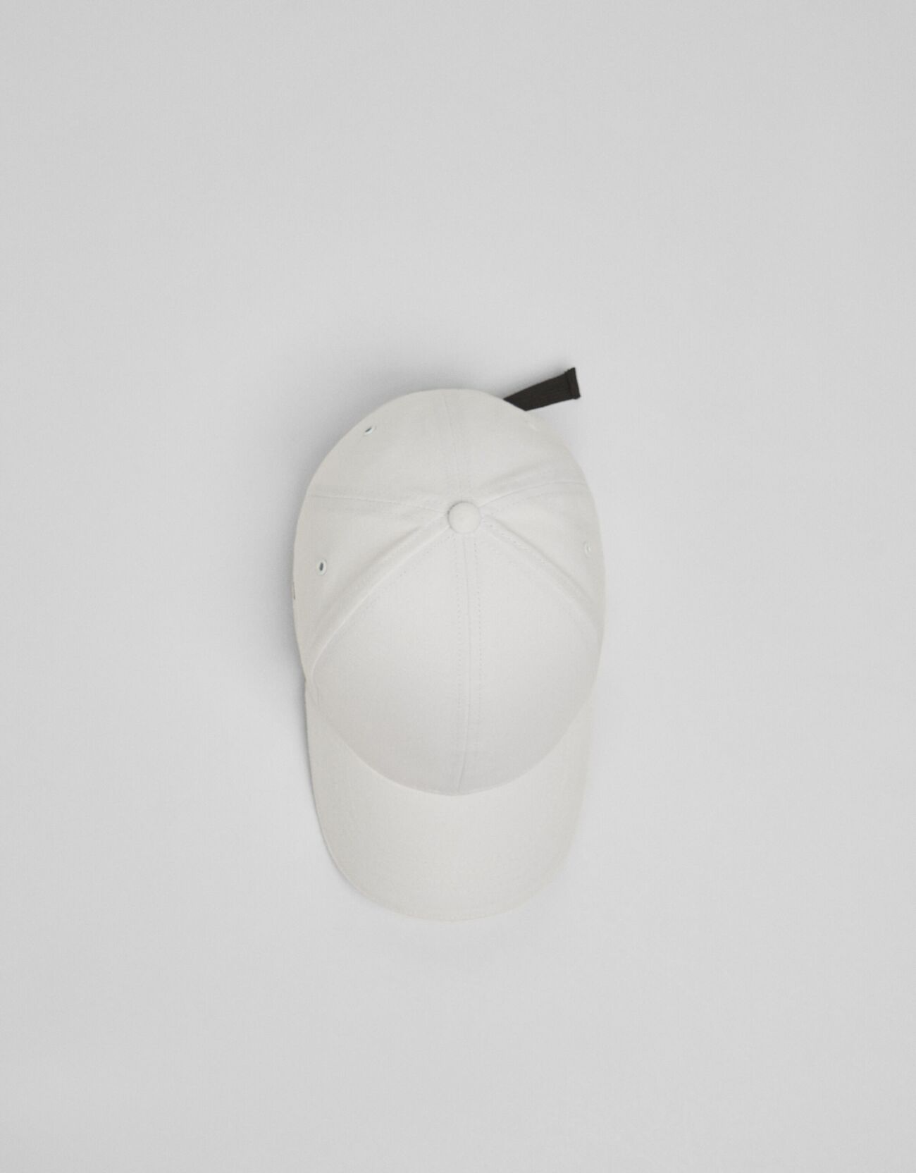 Bershka Basic şapka. 4