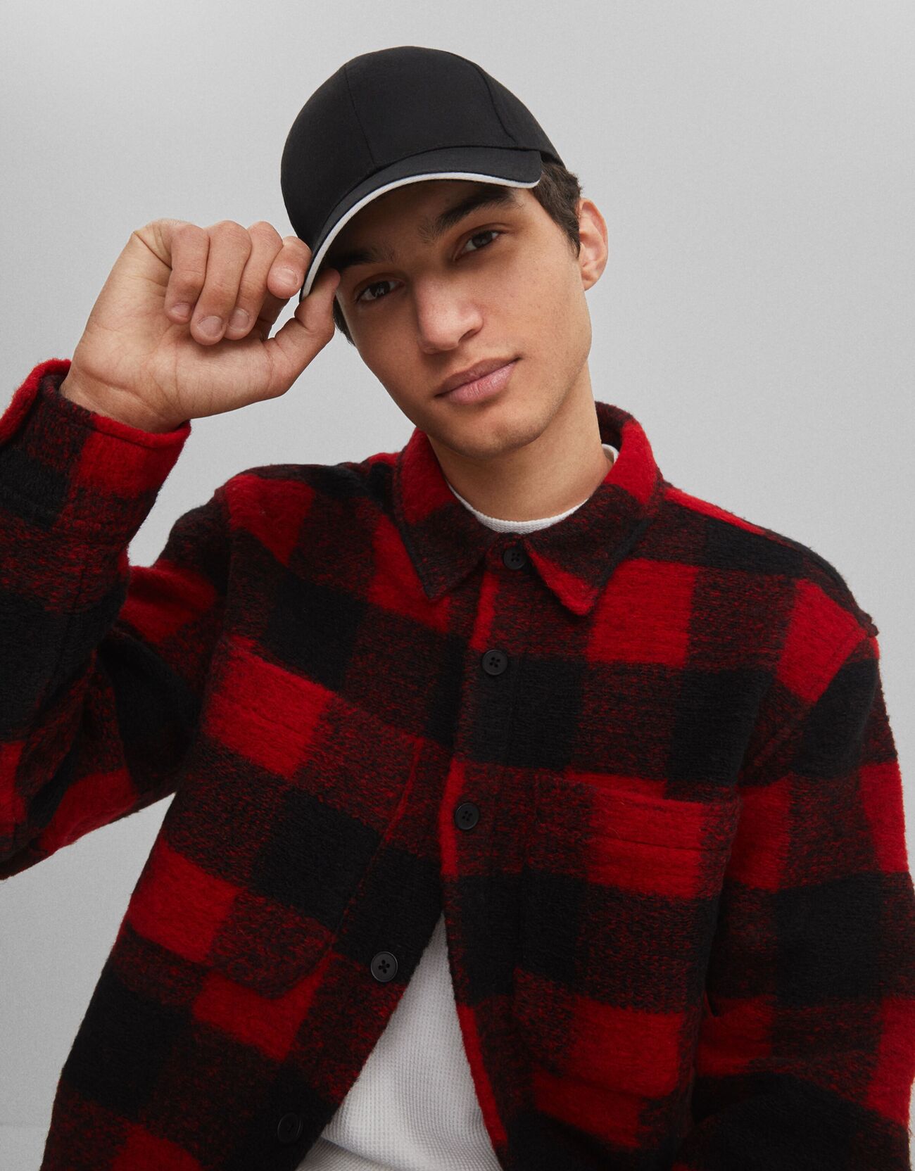 Bershka Basic şapka 4 Bershka Basic şapka 5