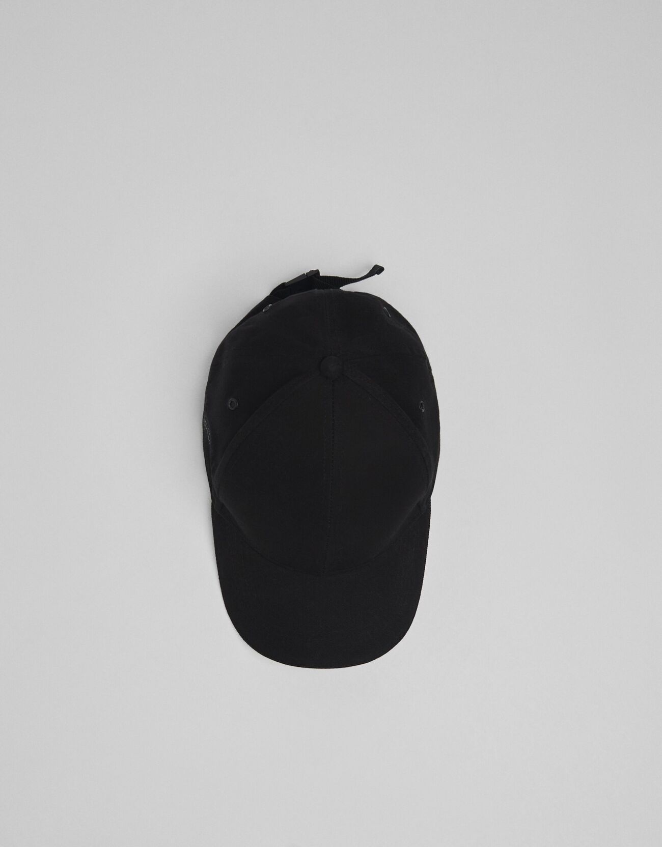 Bershka Basic şapka 2 Bershka Basic şapka 3