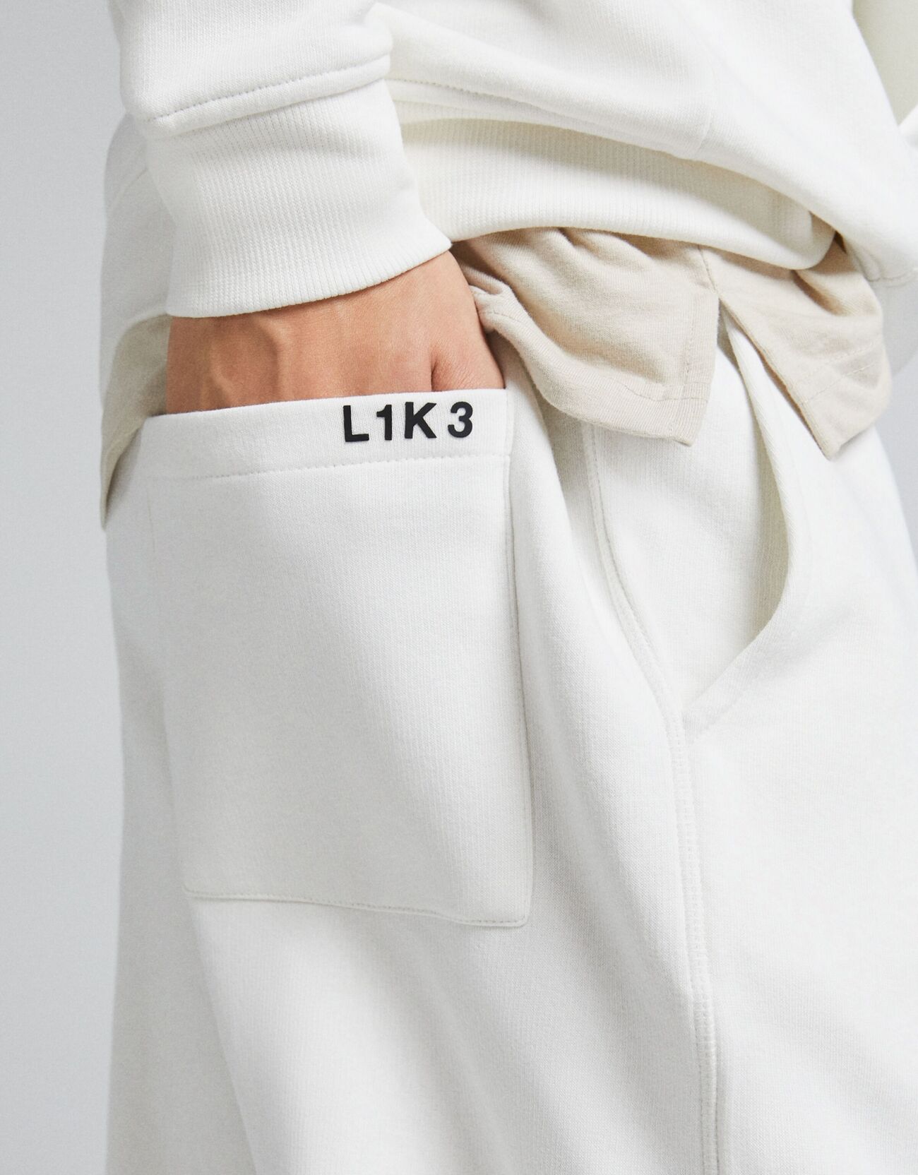 Bershka Jogger pantolon 4 Bershka Jogger pantolon 5