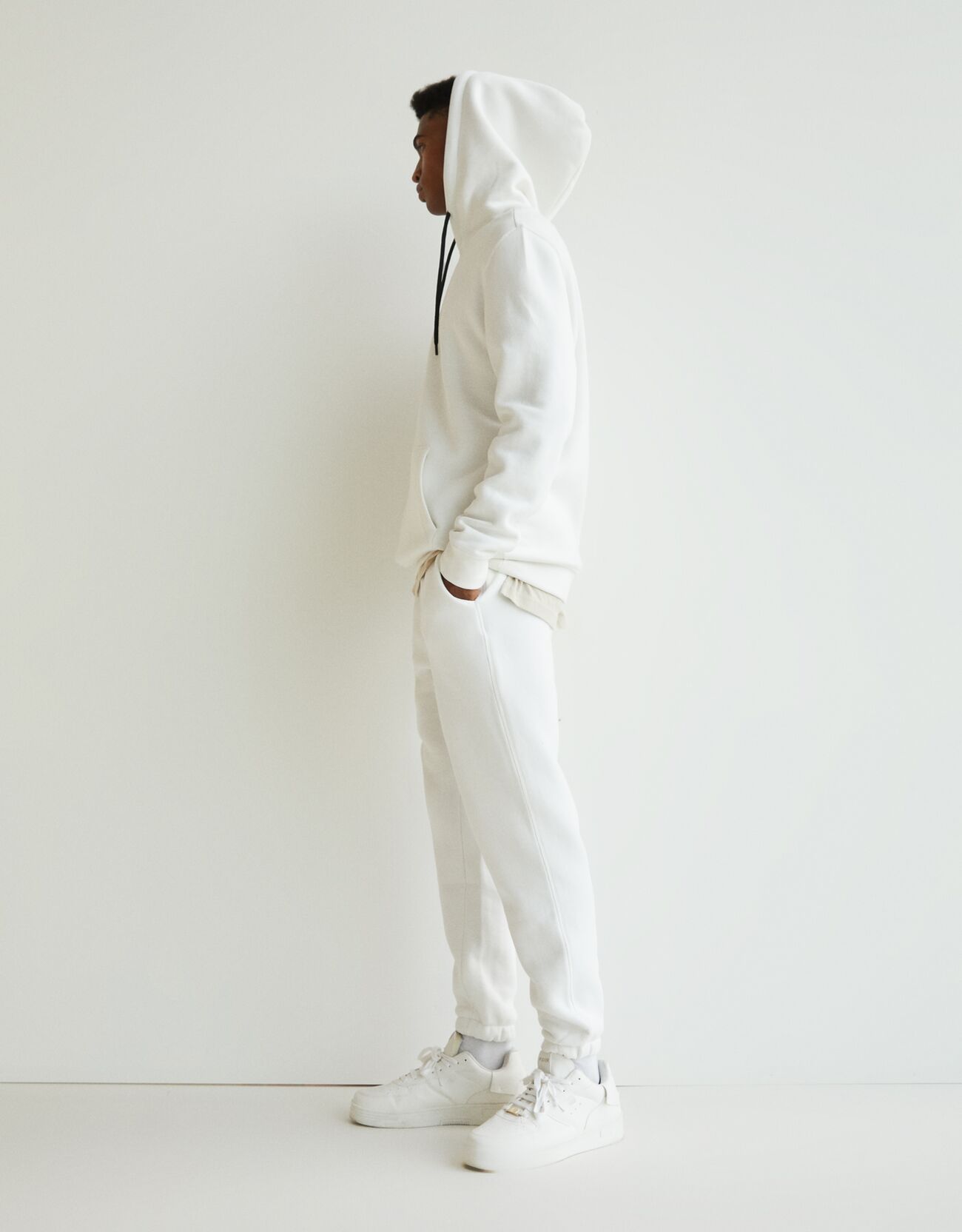 Bershka Jogger pantolon 2 Bershka Jogger pantolon 3