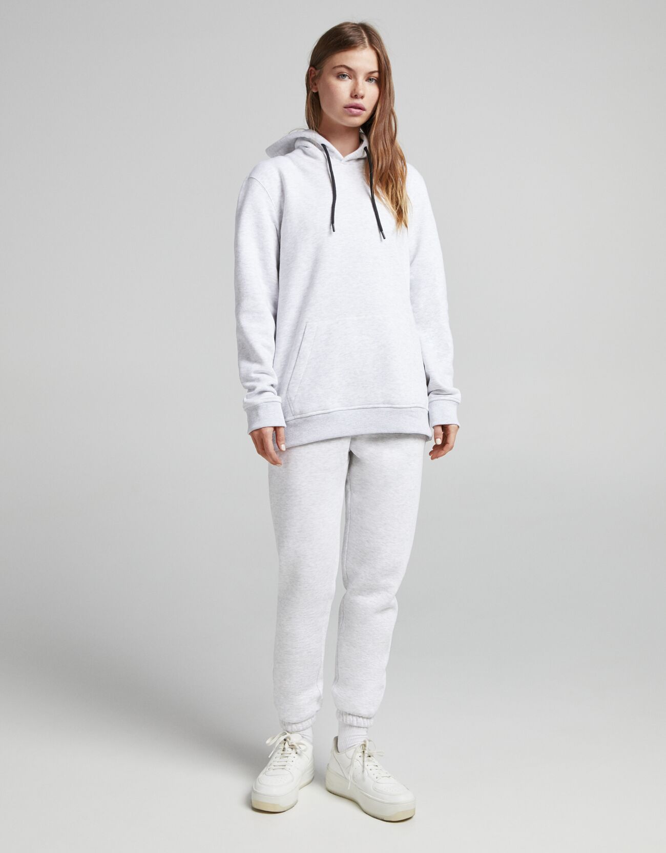 Bershka Kapüşonlu sweatshirt 0 Bershka Kapüşonlu sweatshirt 1