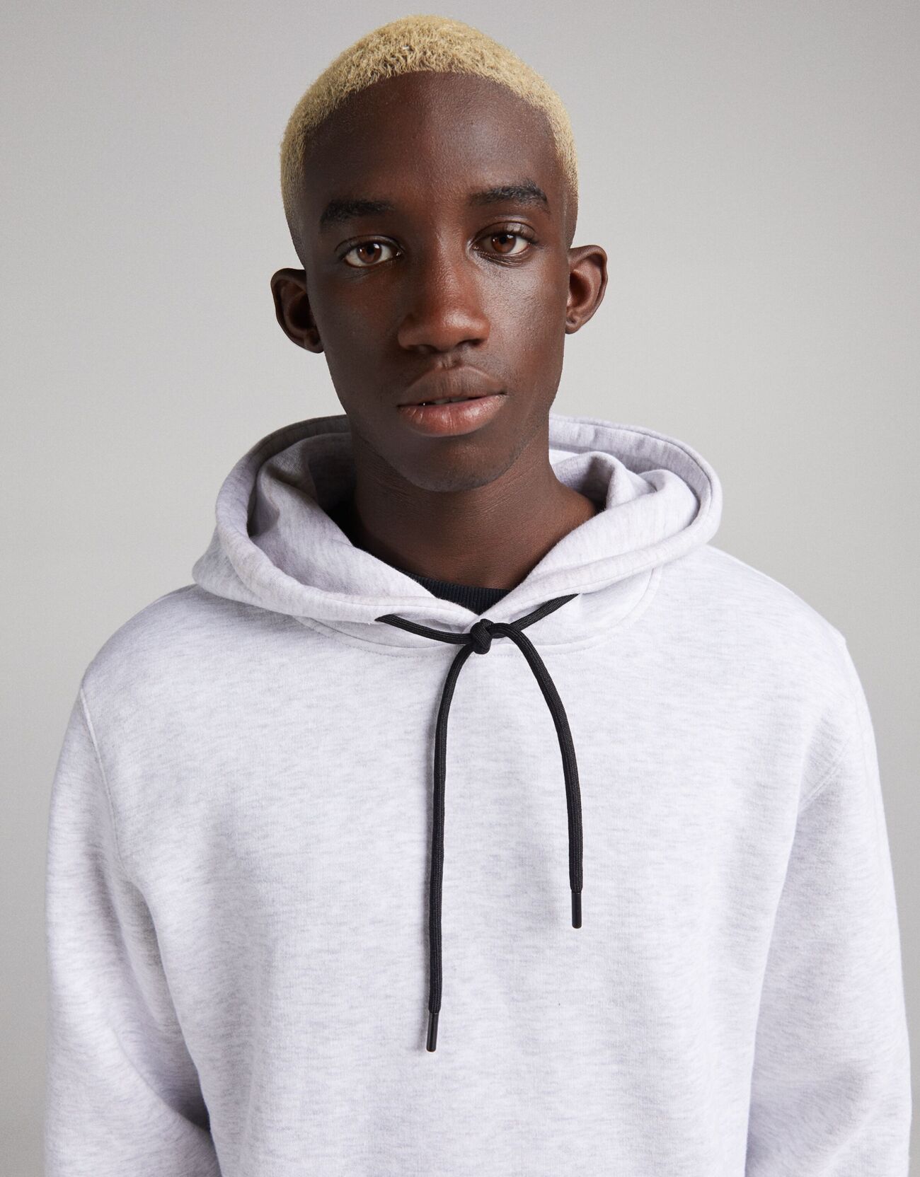 Bershka Kapüşonlu sweatshirt 14 Bershka Kapüşonlu sweatshirt 15