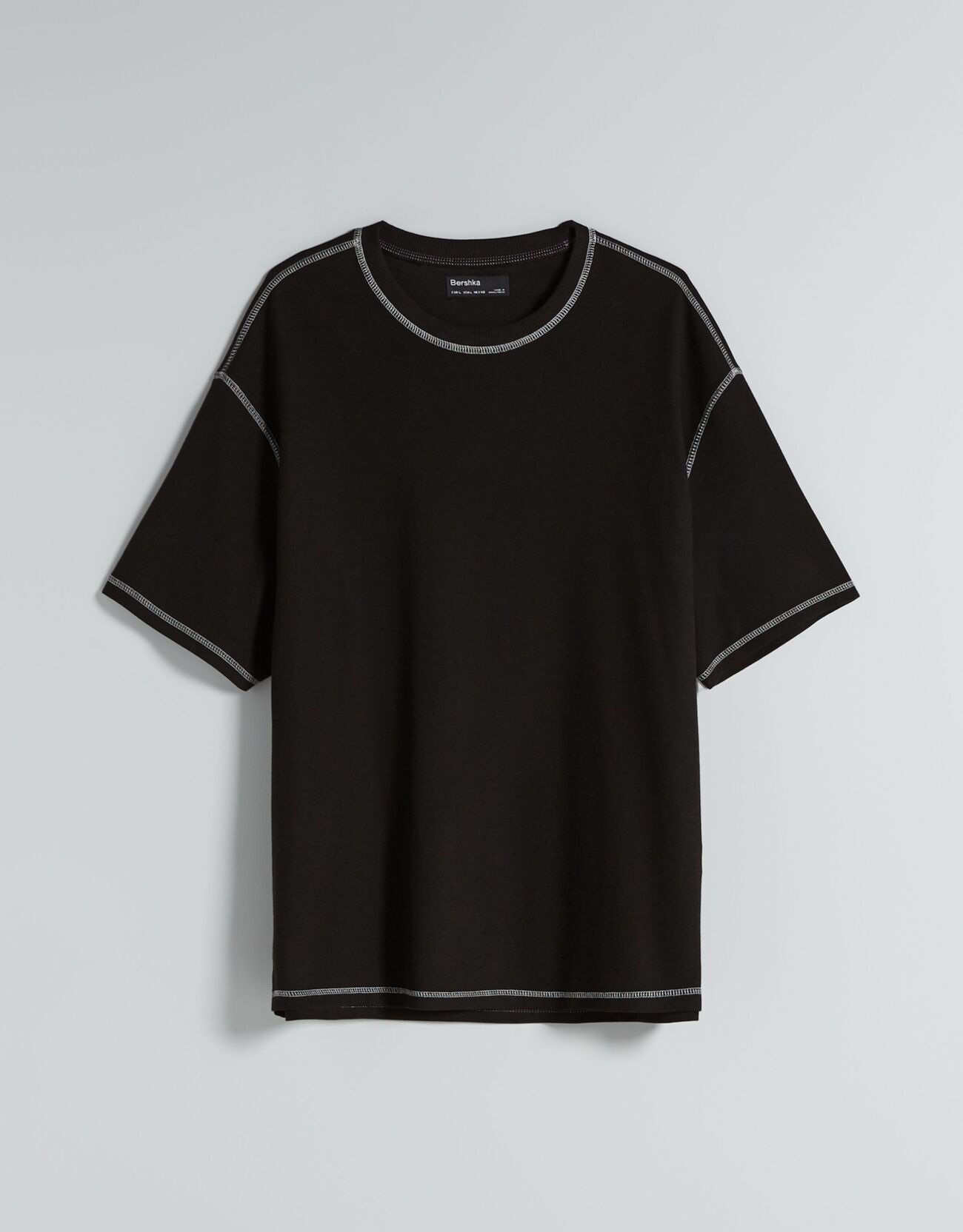 Bershka Kontrast dikişli kısa kollu t-shirt 4 Bershka Kontrast dikişli kısa kollu t-shirt 5