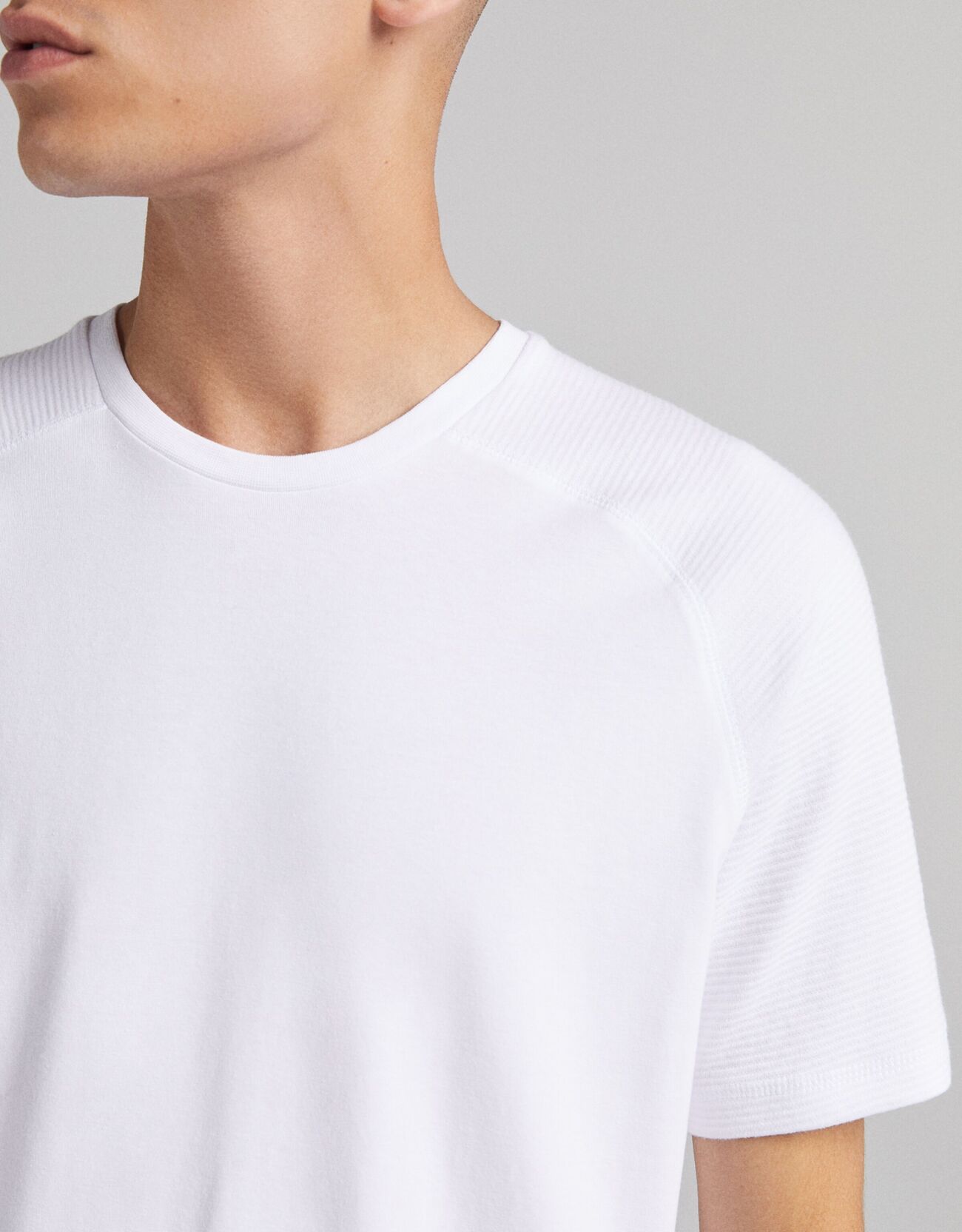 Bershka Uzun Ottoman kumaş t-shirt 8 Bershka Uzun Ottoman kumaş t-shirt 9