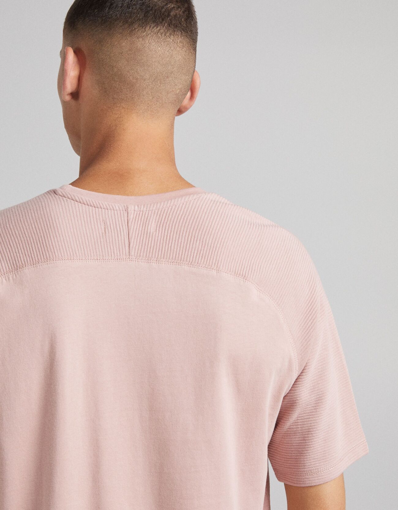 Bershka Uzun Ottoman kumaş t-shirt. 2 Bershka Uzun Ottoman kumaş t-shirt. 2