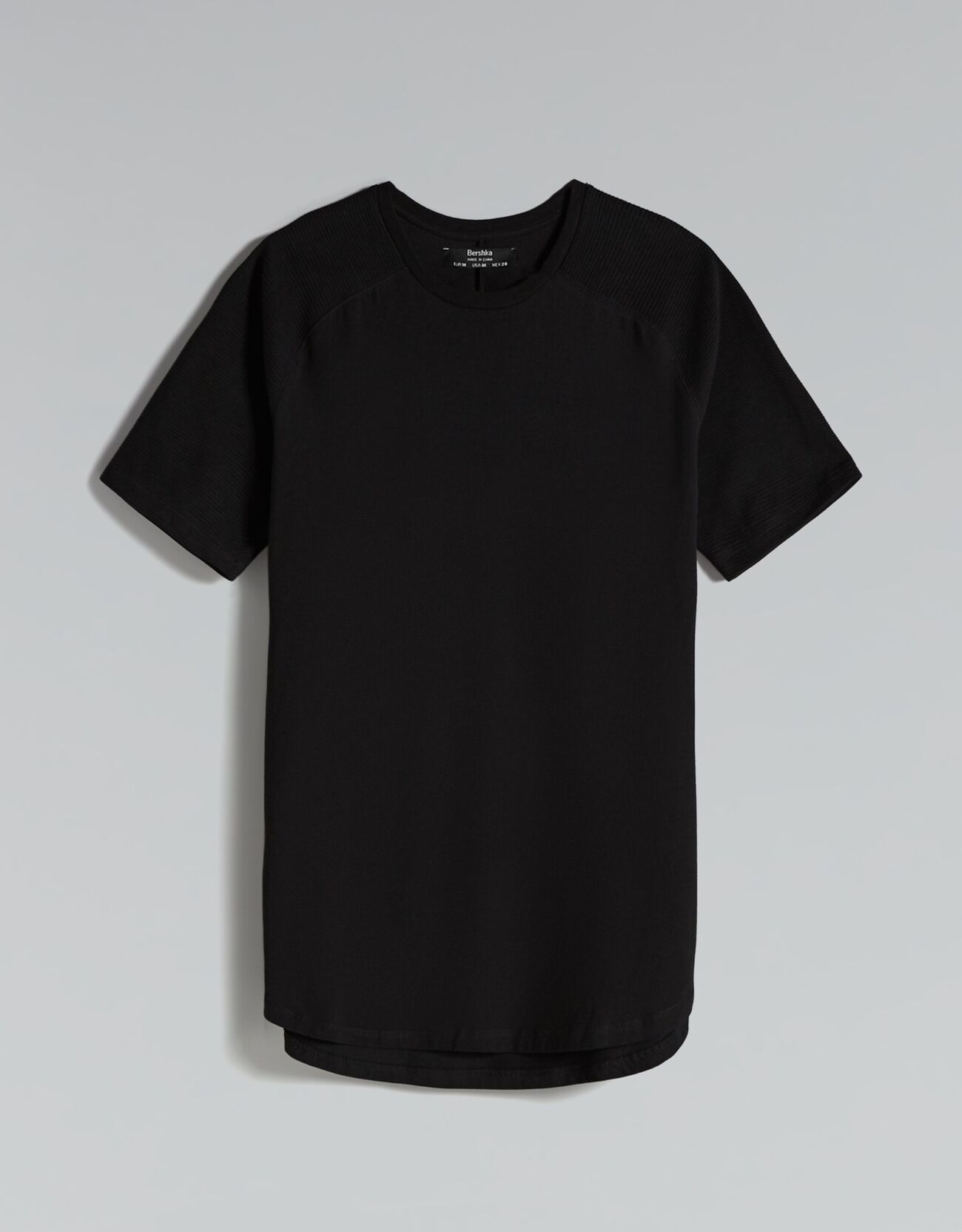 Bershka Uzun Ottoman kumaş t-shirt 4 Bershka Uzun Ottoman kumaş t-shirt 5