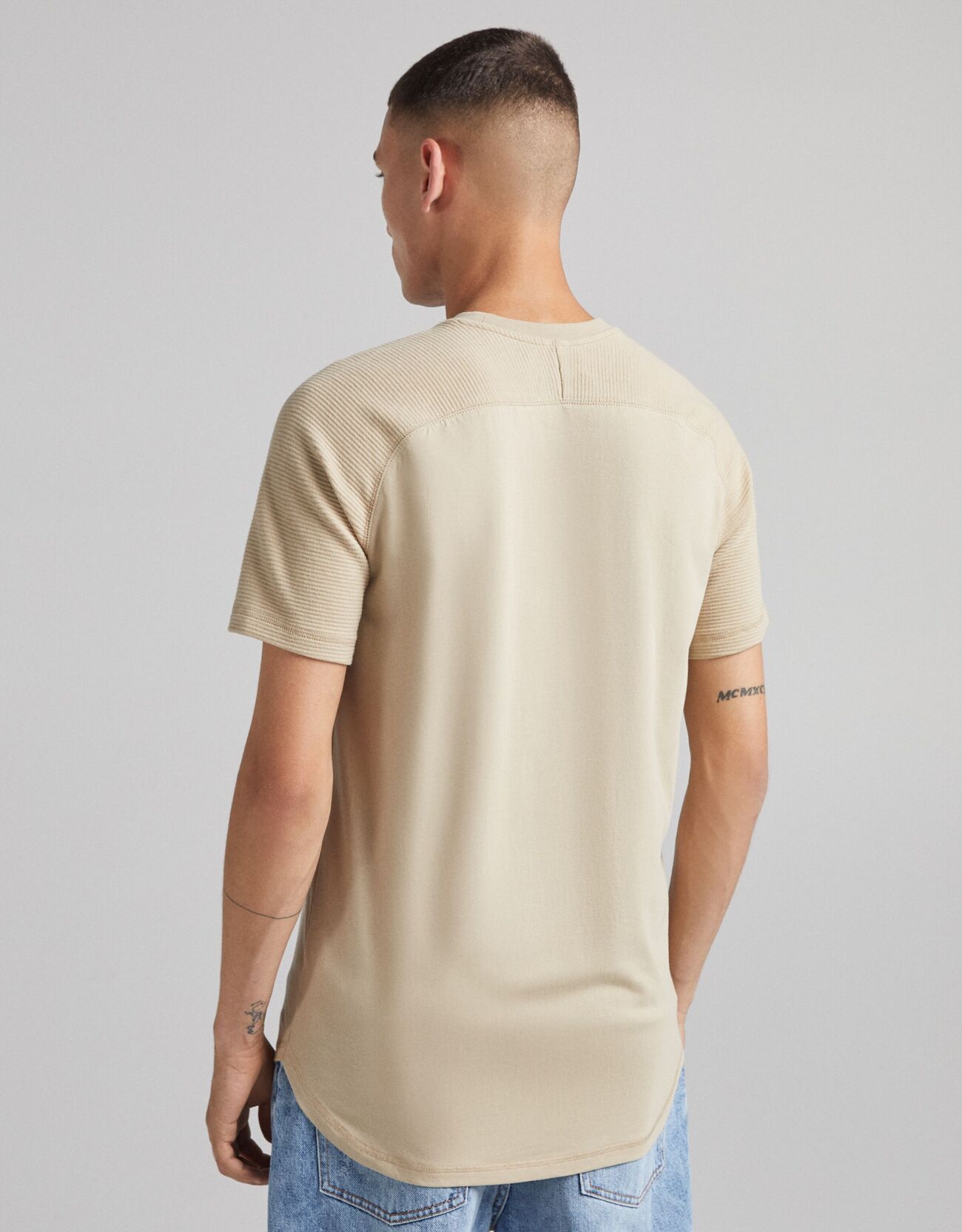 Bershka Uzun Ottoman kumaş t-shirt 10 Bershka Uzun Ottoman kumaş t-shirt 11