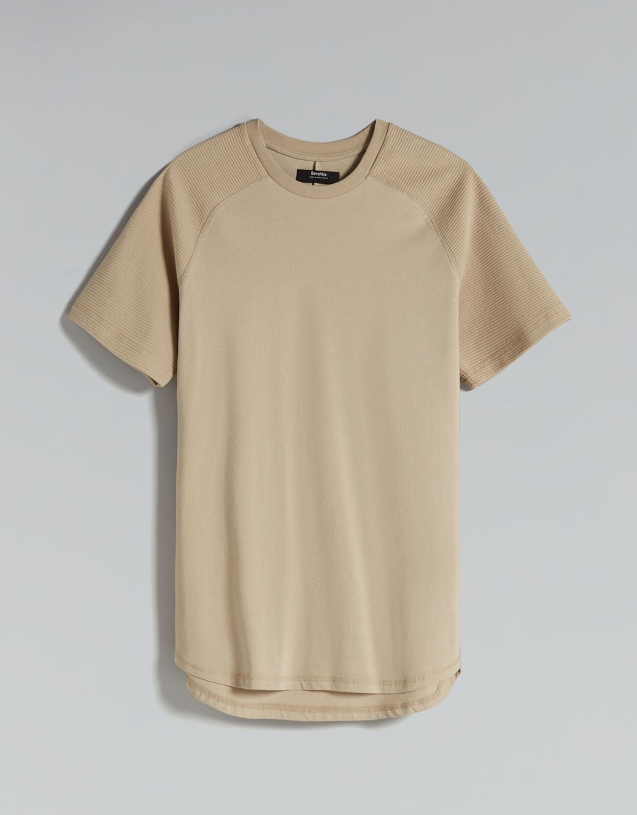 Bershka Uzun Ottoman kumaş t-shirt 4 Bershka Uzun Ottoman kumaş t-shirt 5