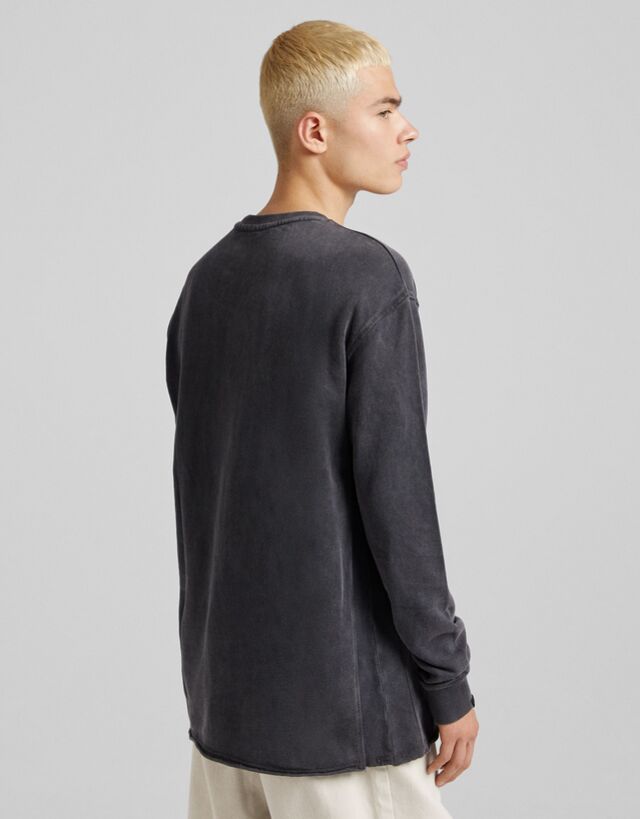 stranger things sweatshirt bershka