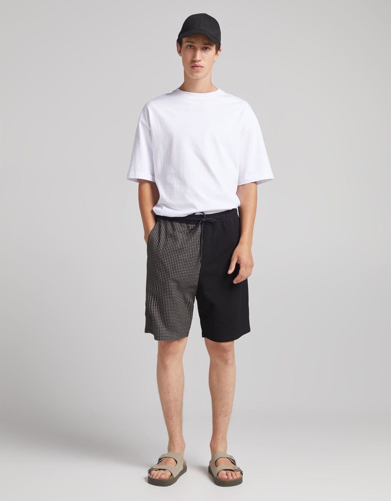 Bershka İki renkli jogging fit bermuda 4 Bershka İki renkli jogging fit bermuda 5