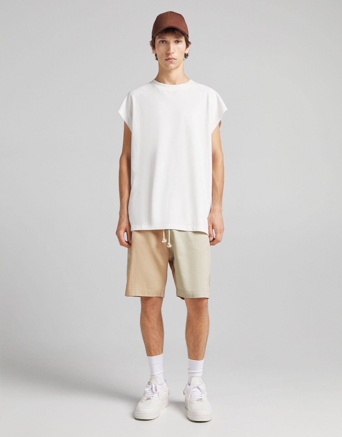 Bershka Pamuklu balıksırtı jogging fit bermuda 6 Bershka Pamuklu balıksırtı jogging fit bermuda 7
