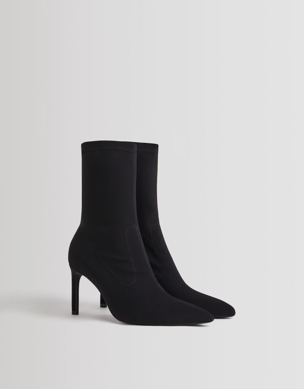 Fitted high-heel ankle boots