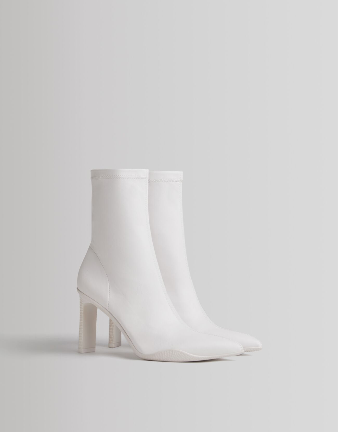 Купить Белые Ботильоны На Авито