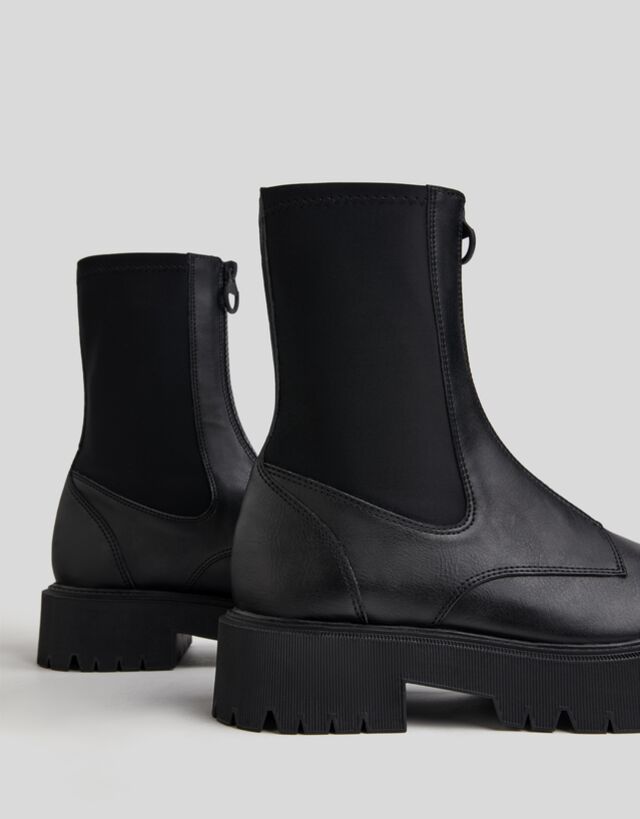 ankle boots zipper front