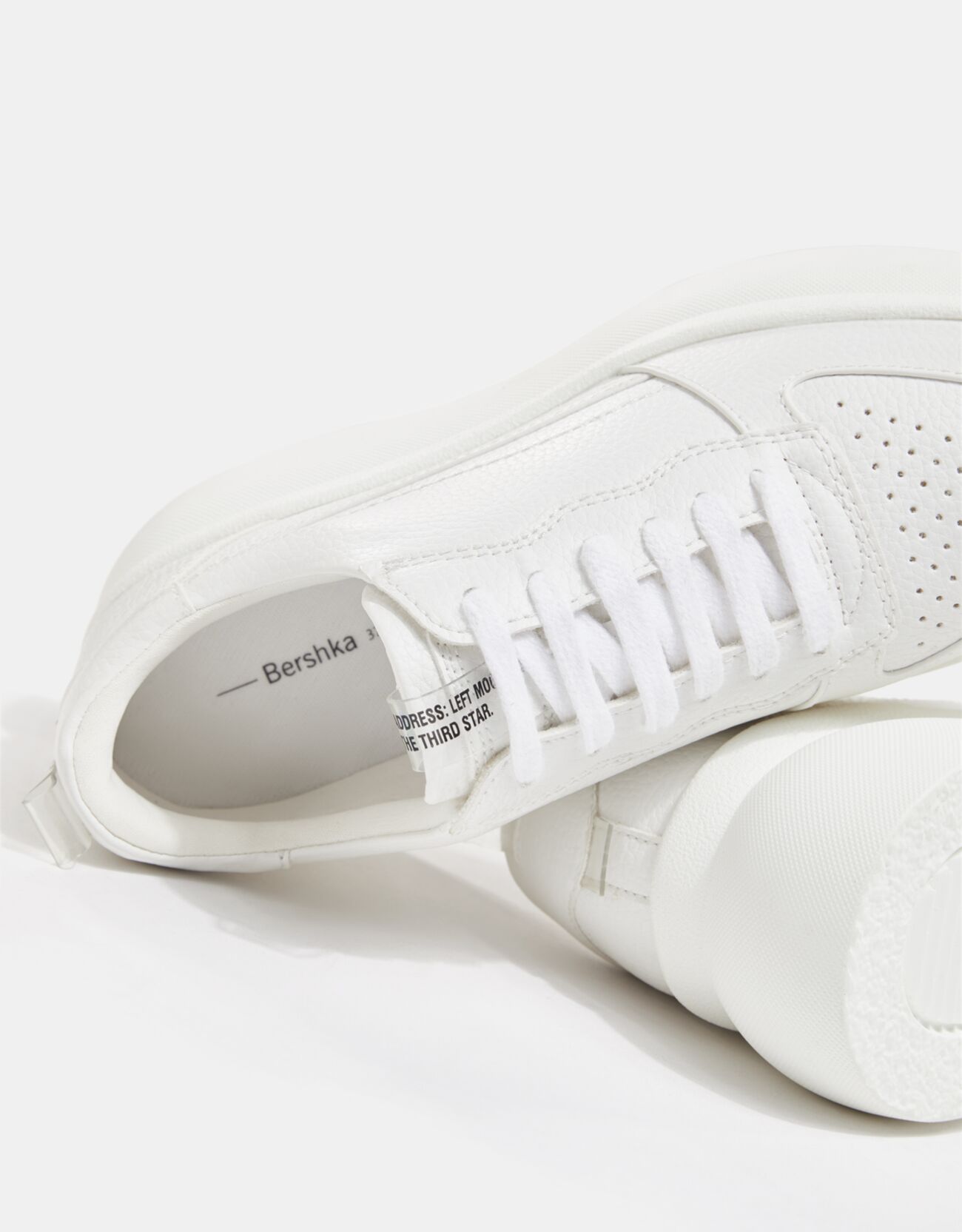 Bershka Kabartmalı platform spor ayakkabı. 10 Bershka Kabartmalı platform spor ayakkabı. 11