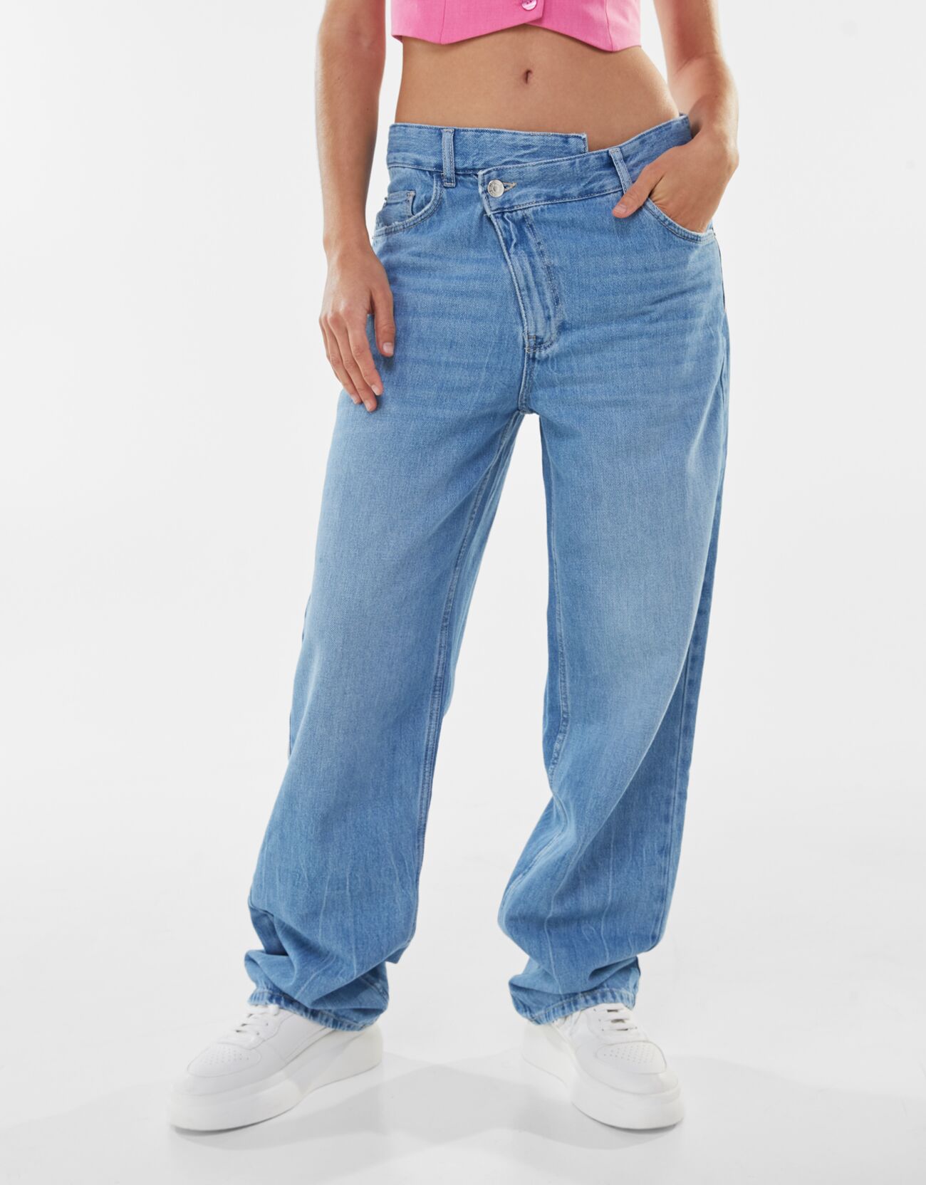 Asymmetric baggy  jeans  Woman Bershka