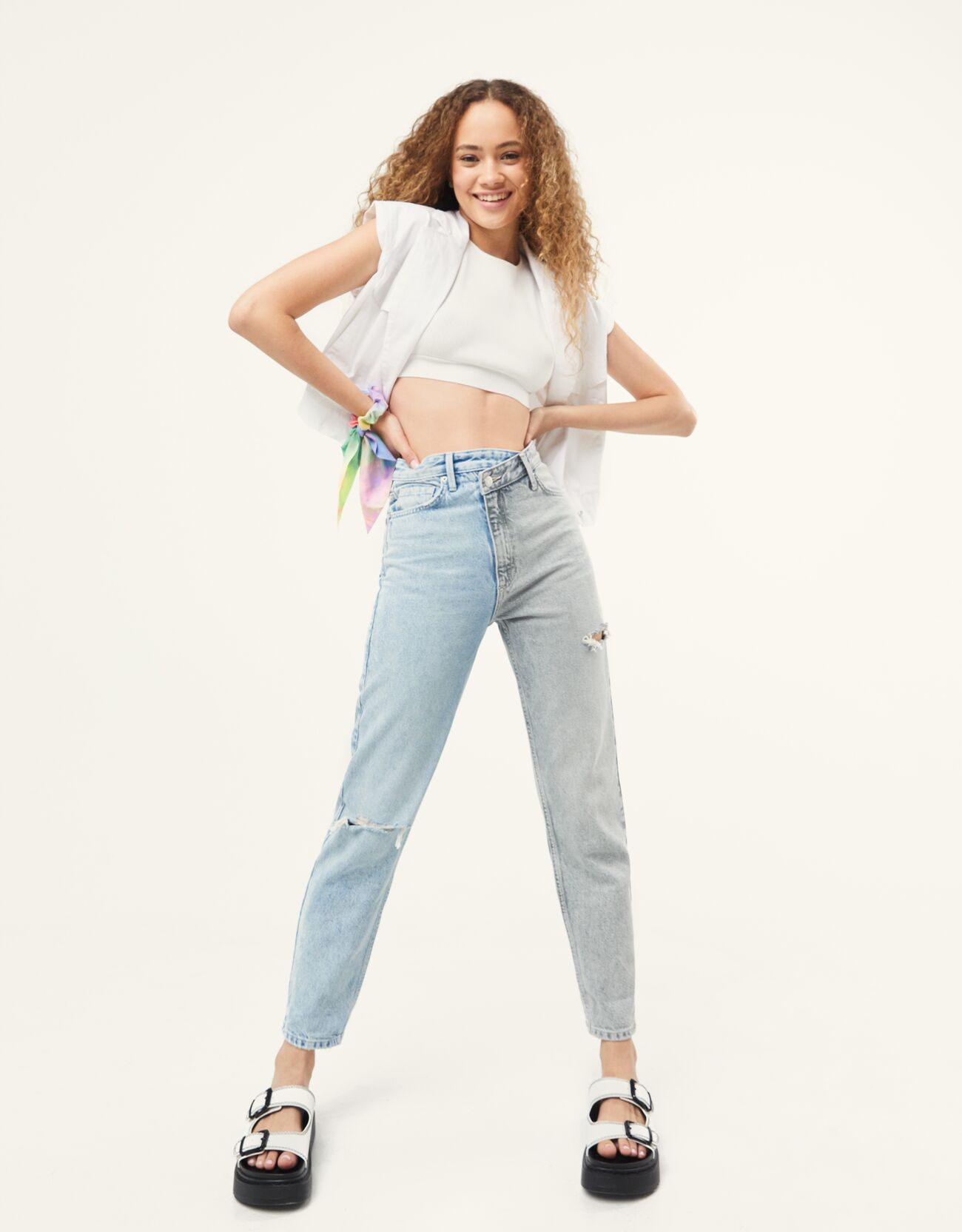 Bershka Kontrast mom jean 4 Bershka Kontrast mom jean 5