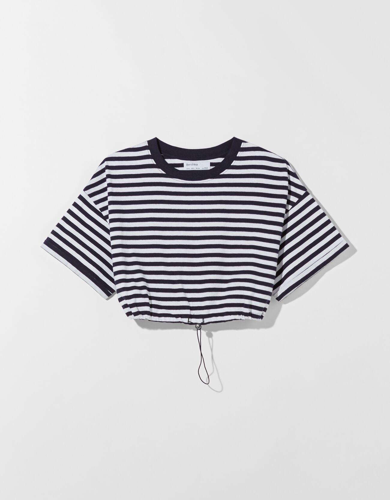 Bershka Crop tişört 4 Bershka Crop tişört 5