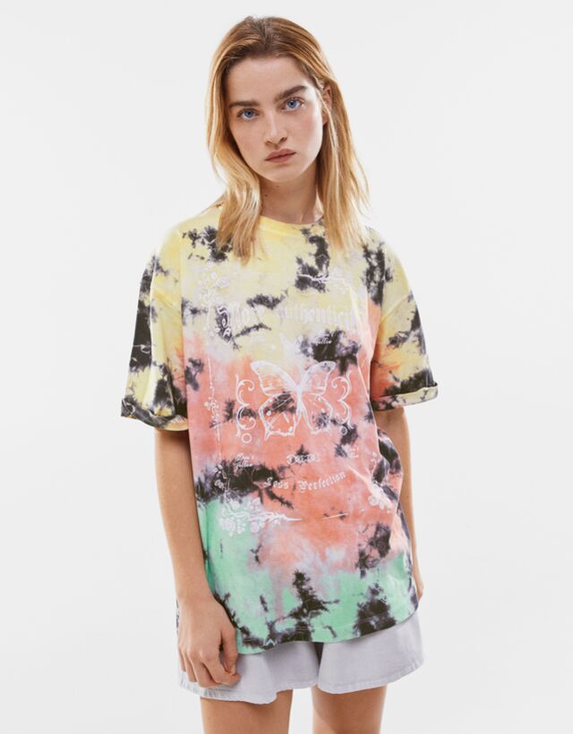 camiseta tie dye bershka