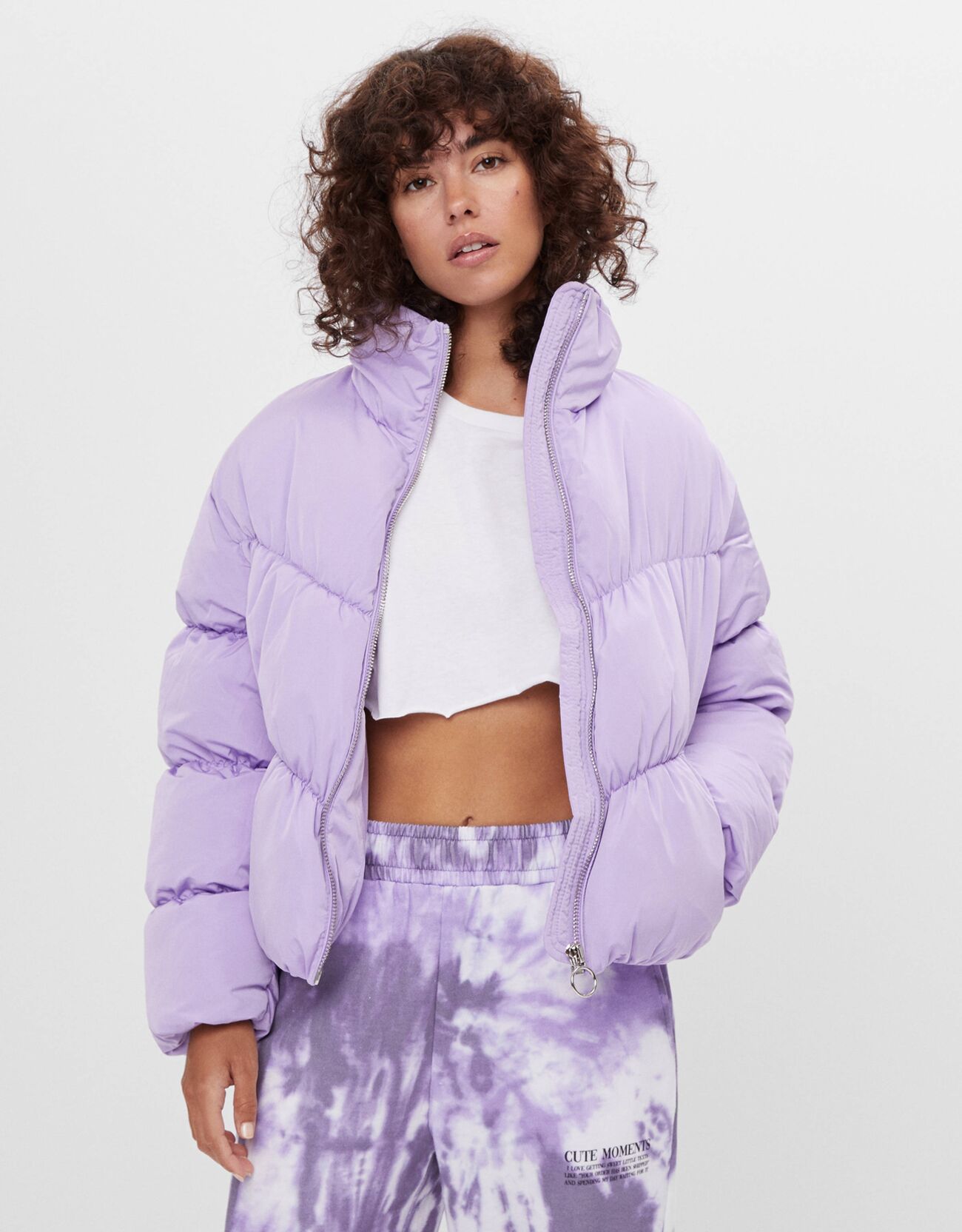 Фиолетовый Стеганая куртка Bershka