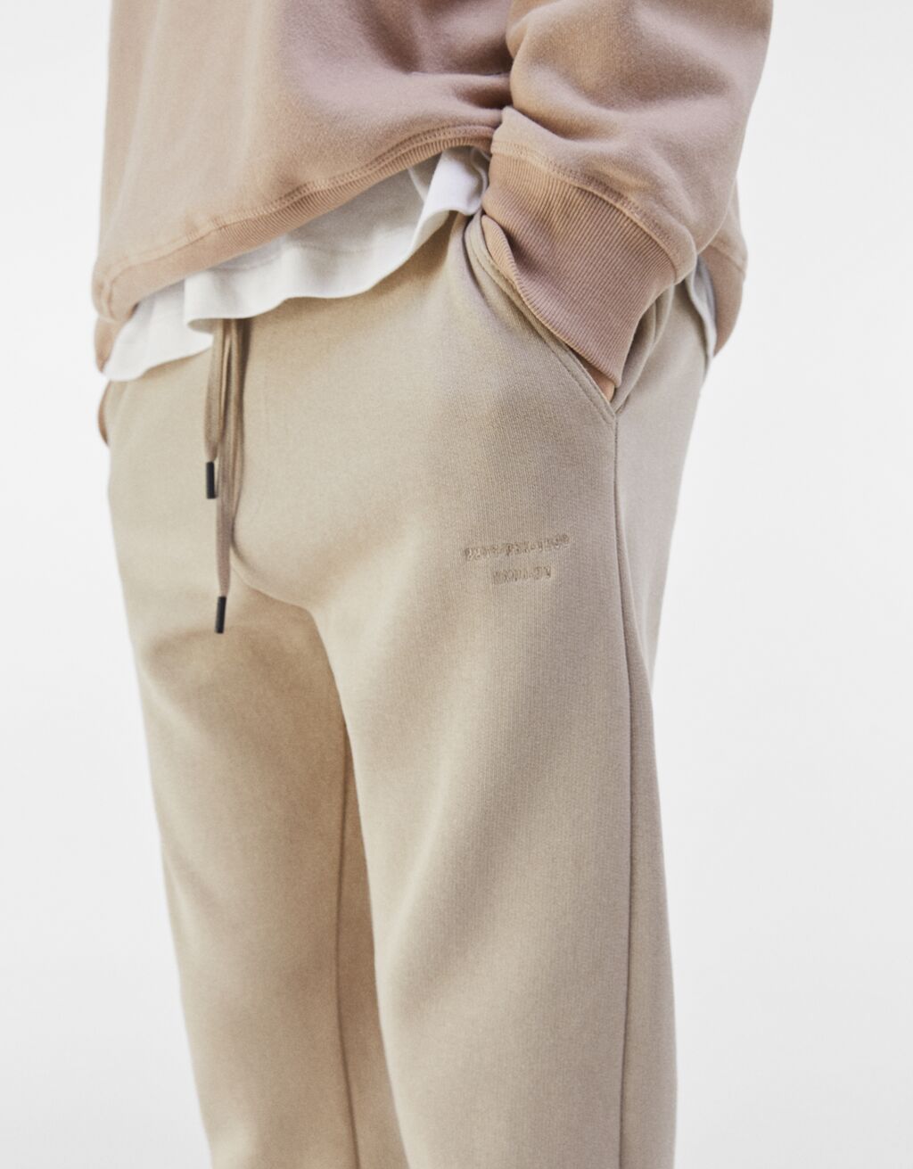 nike tech grey bottoms