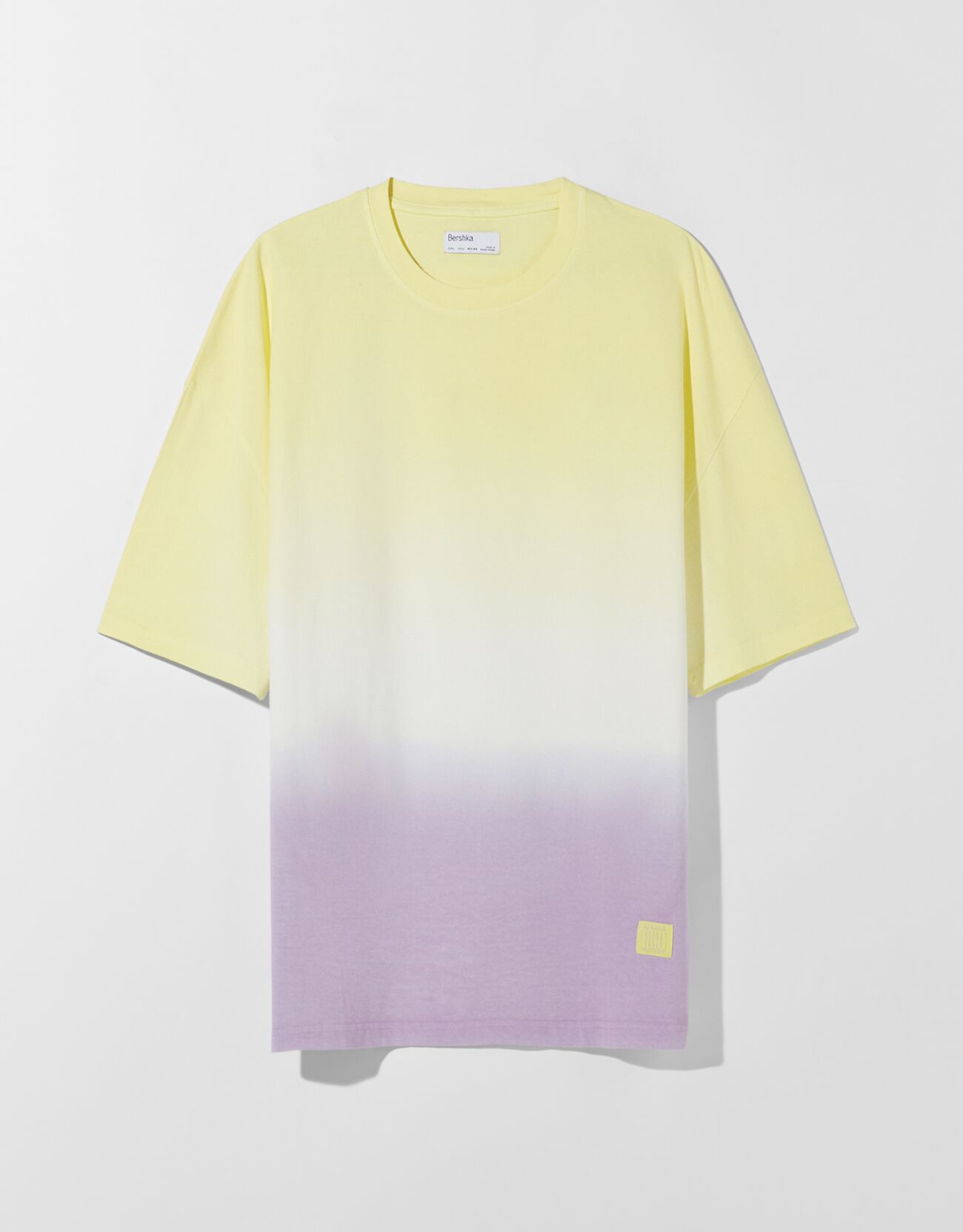 Bershka Ekstra loose fit kısa kollu batik desenli t-shirt 4 Bershka Ekstra loose fit kısa kollu batik desenli t-shirt 5