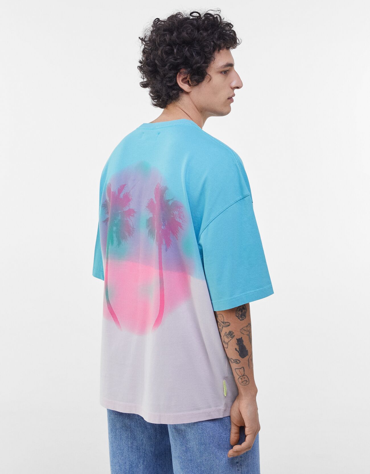 Bershka Extra loose fit kısa kollu degrade boyama desenli t-shirt 8 Bershka Extra loose fit kısa kollu degrade boyama desenli t-shirt 9