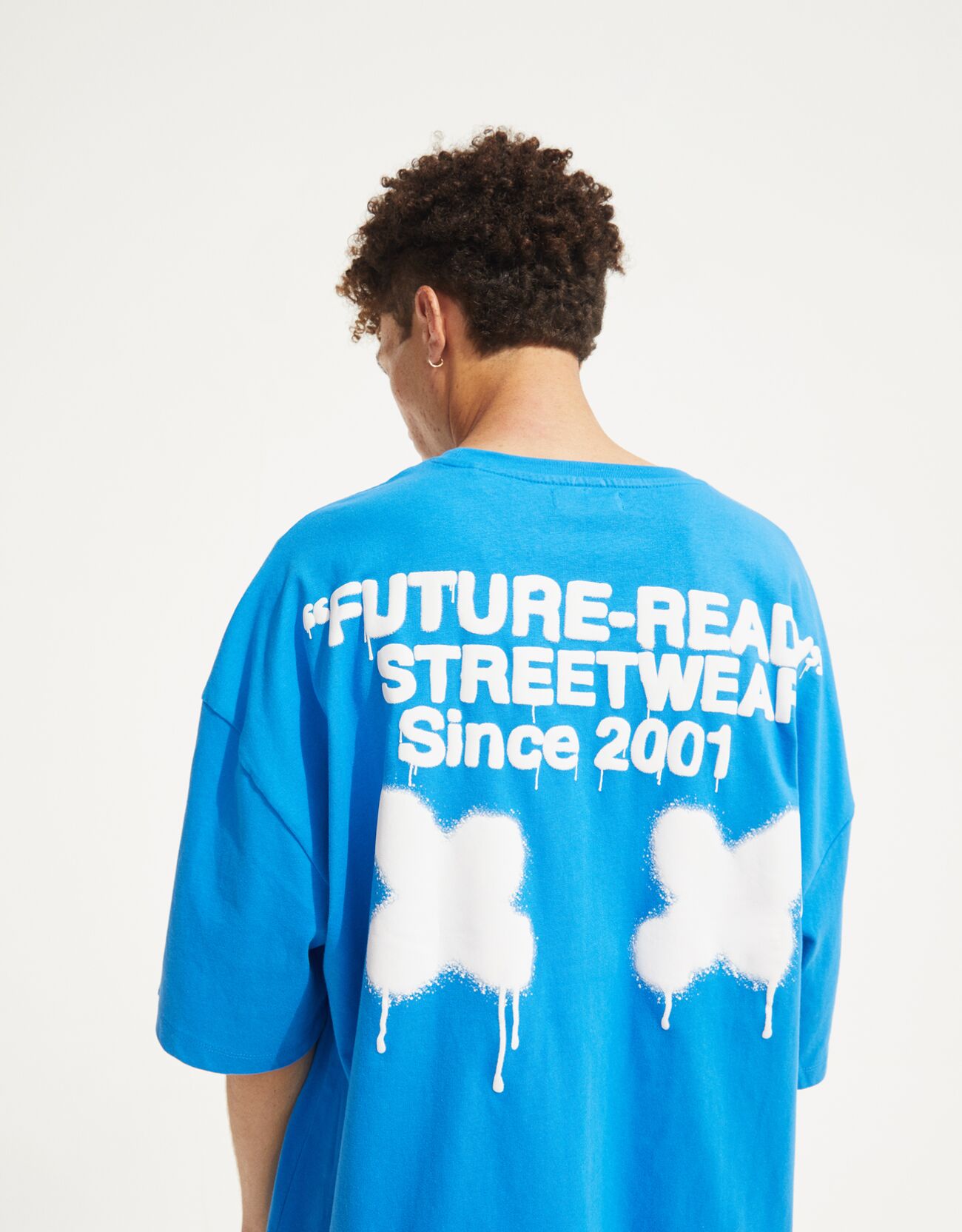 Bershka FUTURE-READY ekstra loose fit kısa kollu baskılı t-shirt 2 Bershka FUTURE-READY ekstra loose fit kısa kollu baskılı t-shirt 3