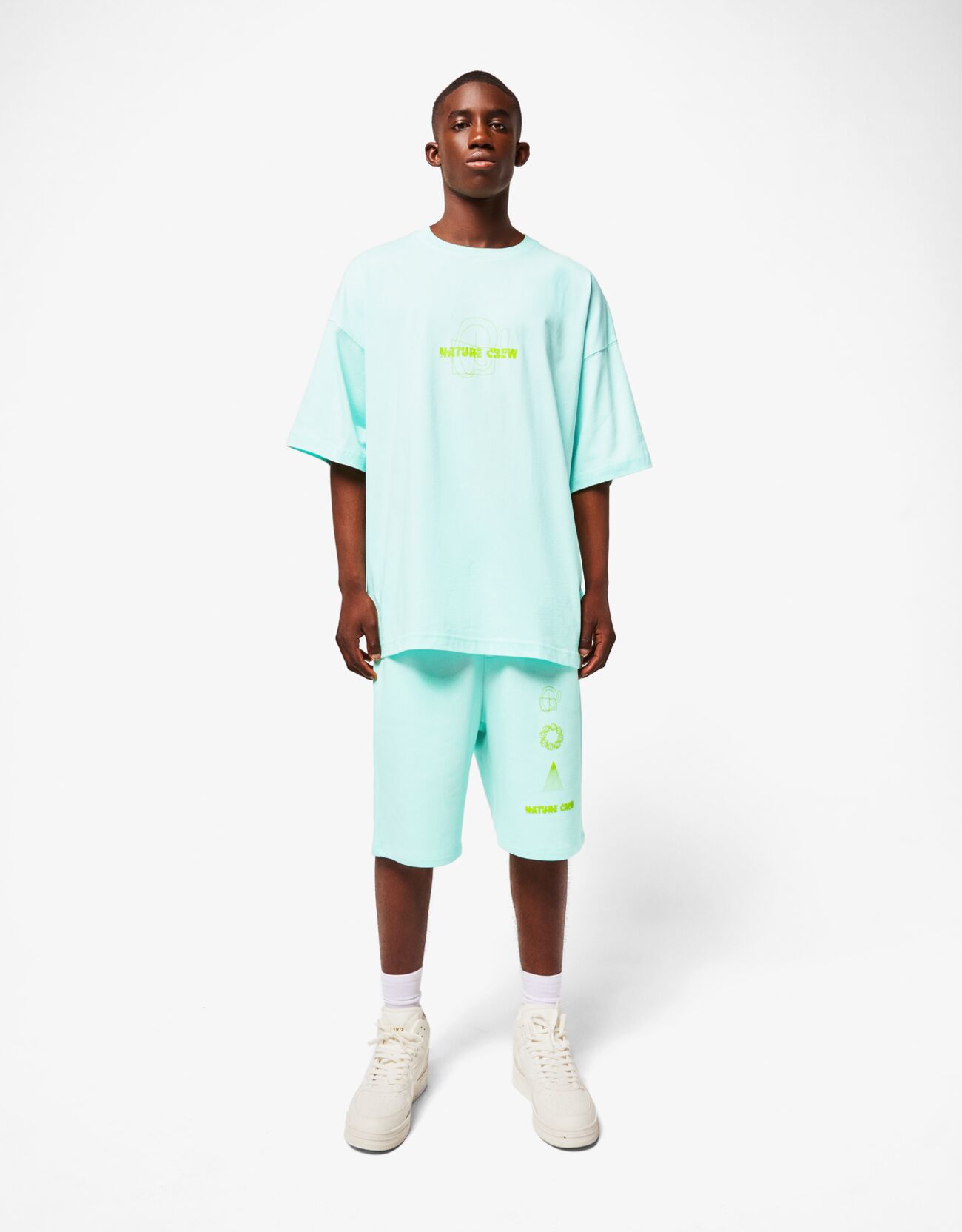Bershka Baskılı kısa kollu t-shirt 0 Bershka Baskılı kısa kollu t-shirt 1