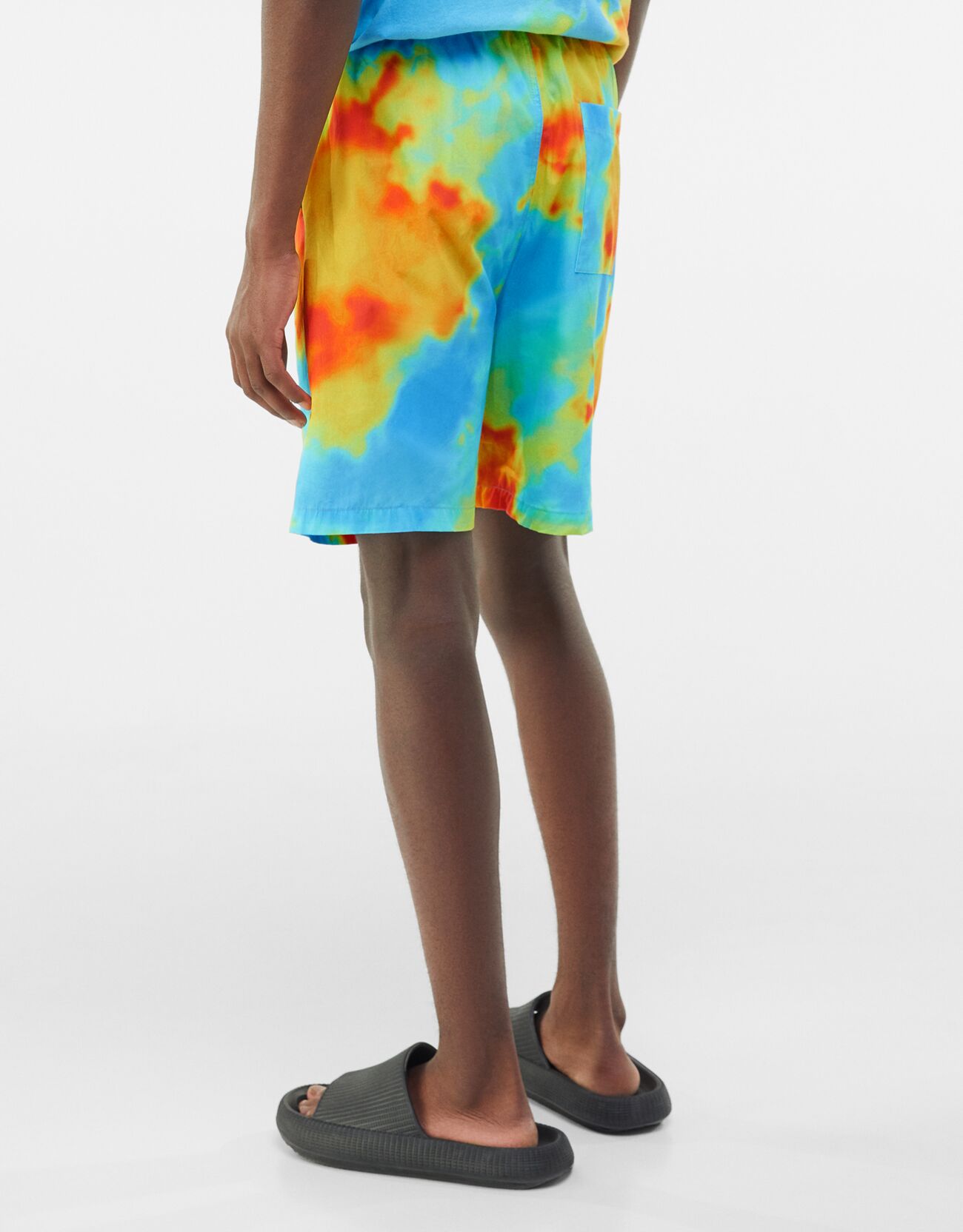 Bershka SpongeBob x Bershka desenli pamuklu bermuda 12 Bershka SpongeBob x Bershka desenli pamuklu bermuda 13