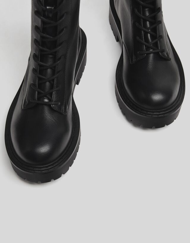 Lace Up Flat Ankle Boots Woman Bershka